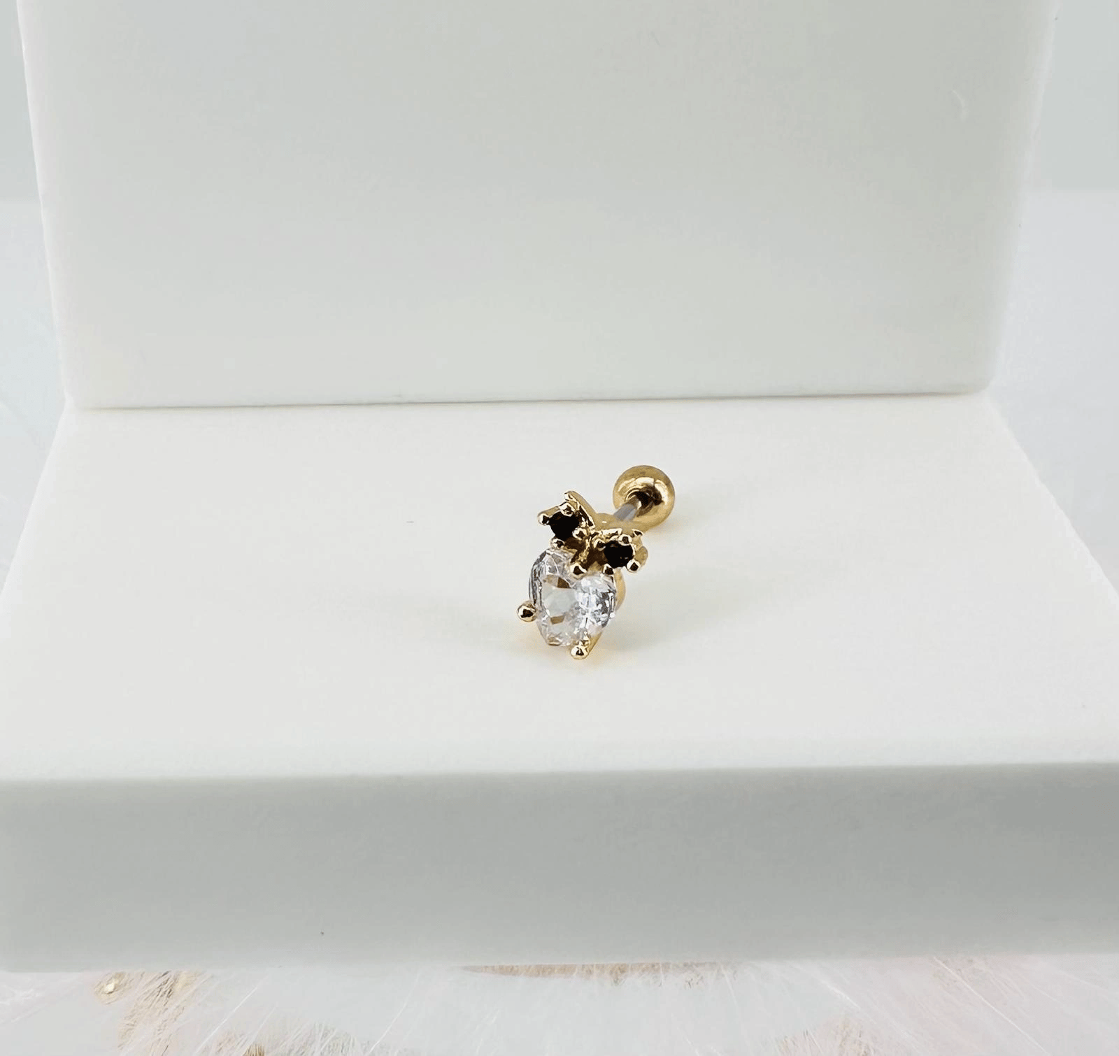 Tragus Kıkırdak Küpesi