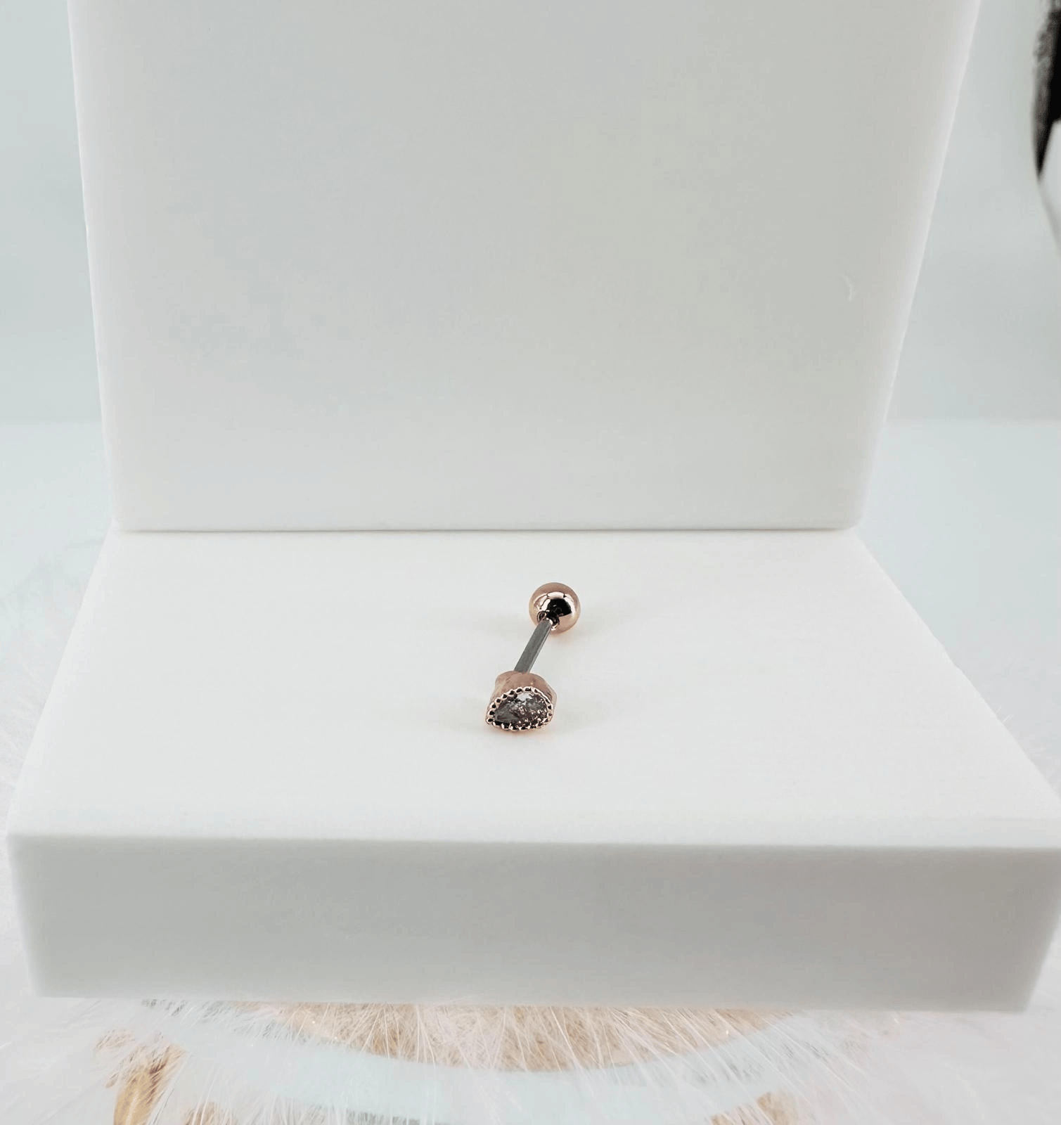 Tragus Kıkırdak Küpesi