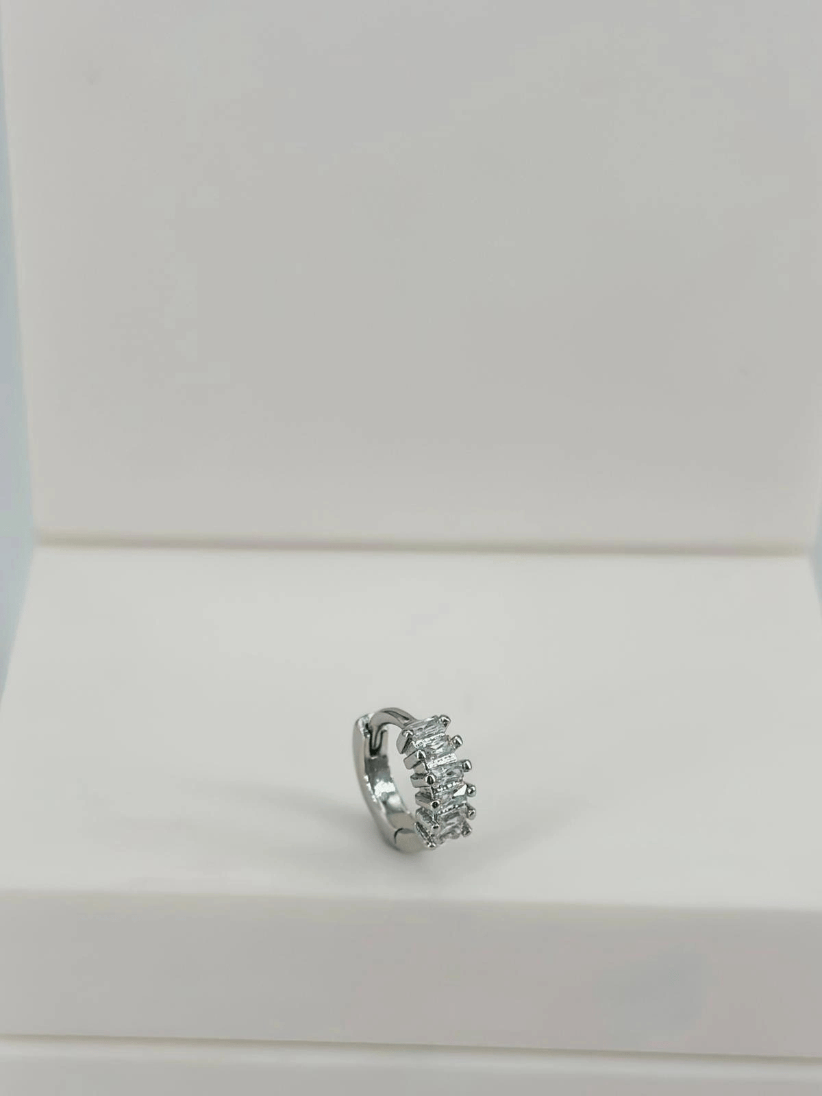 Tragus Kıkırdak Küpesi