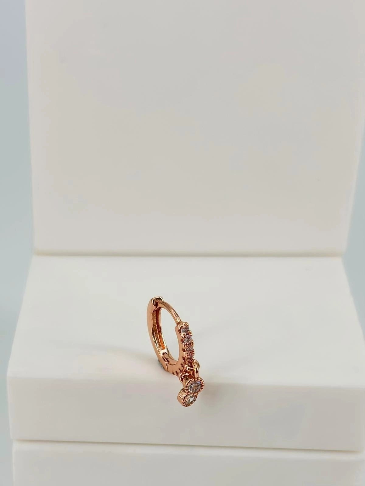 Tragus Kıkırdak Küpesi