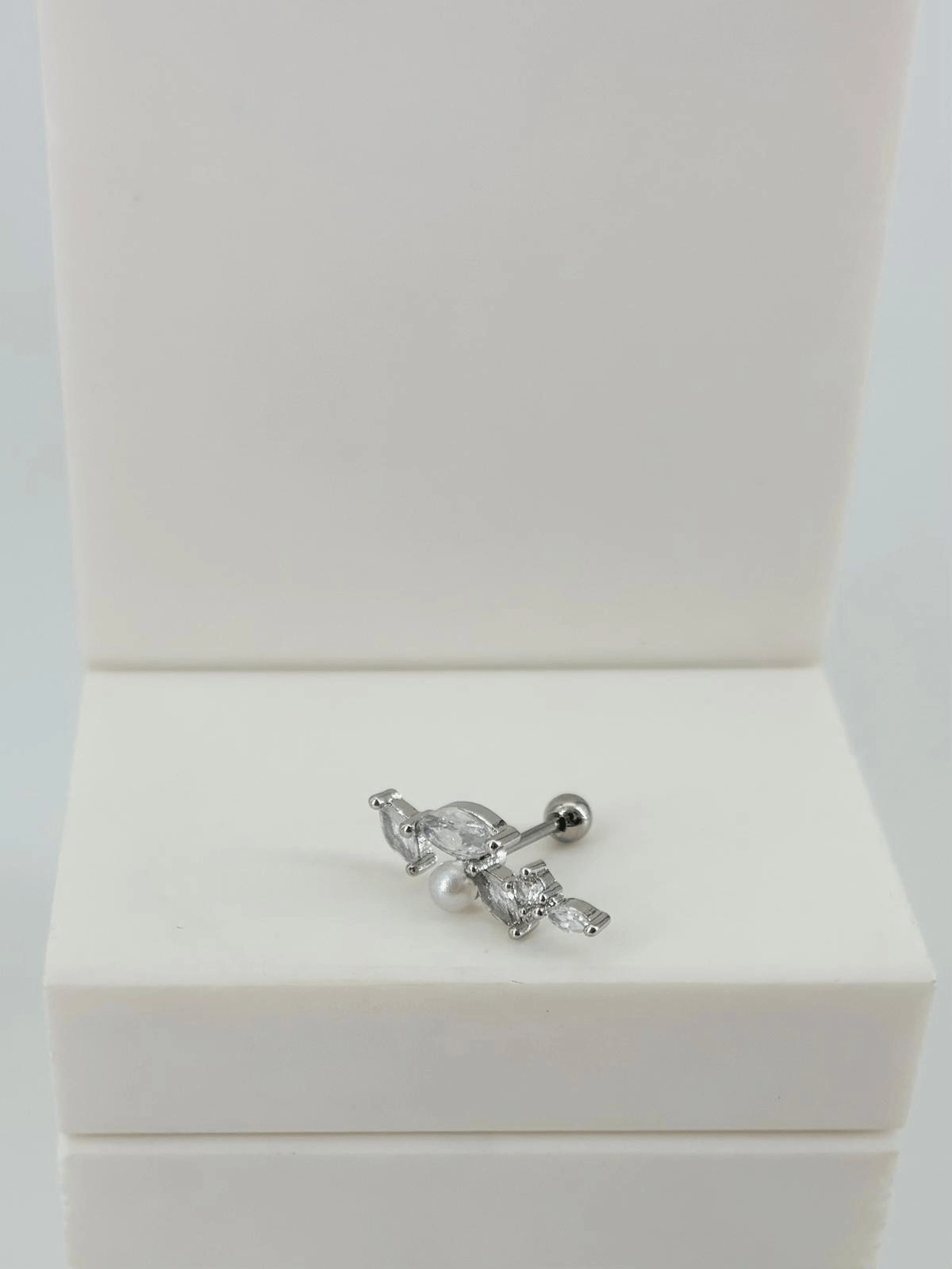 Tragus Kıkırdak Küpesi