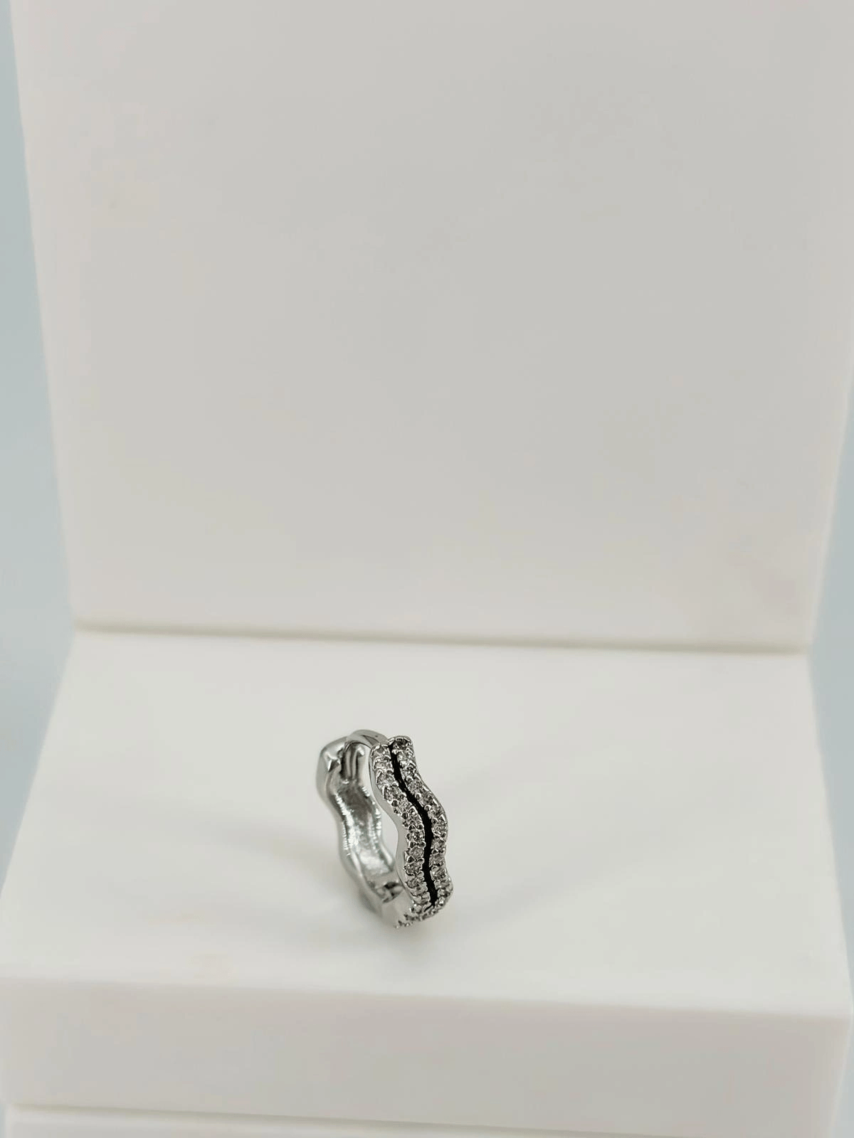 Tragus Kıkırdak Küpesi