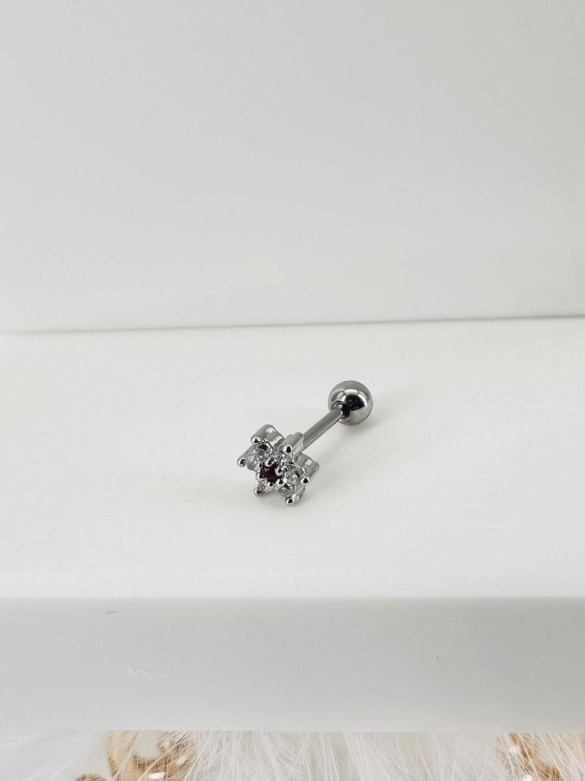 Tragus Kıkırdak Küpesi