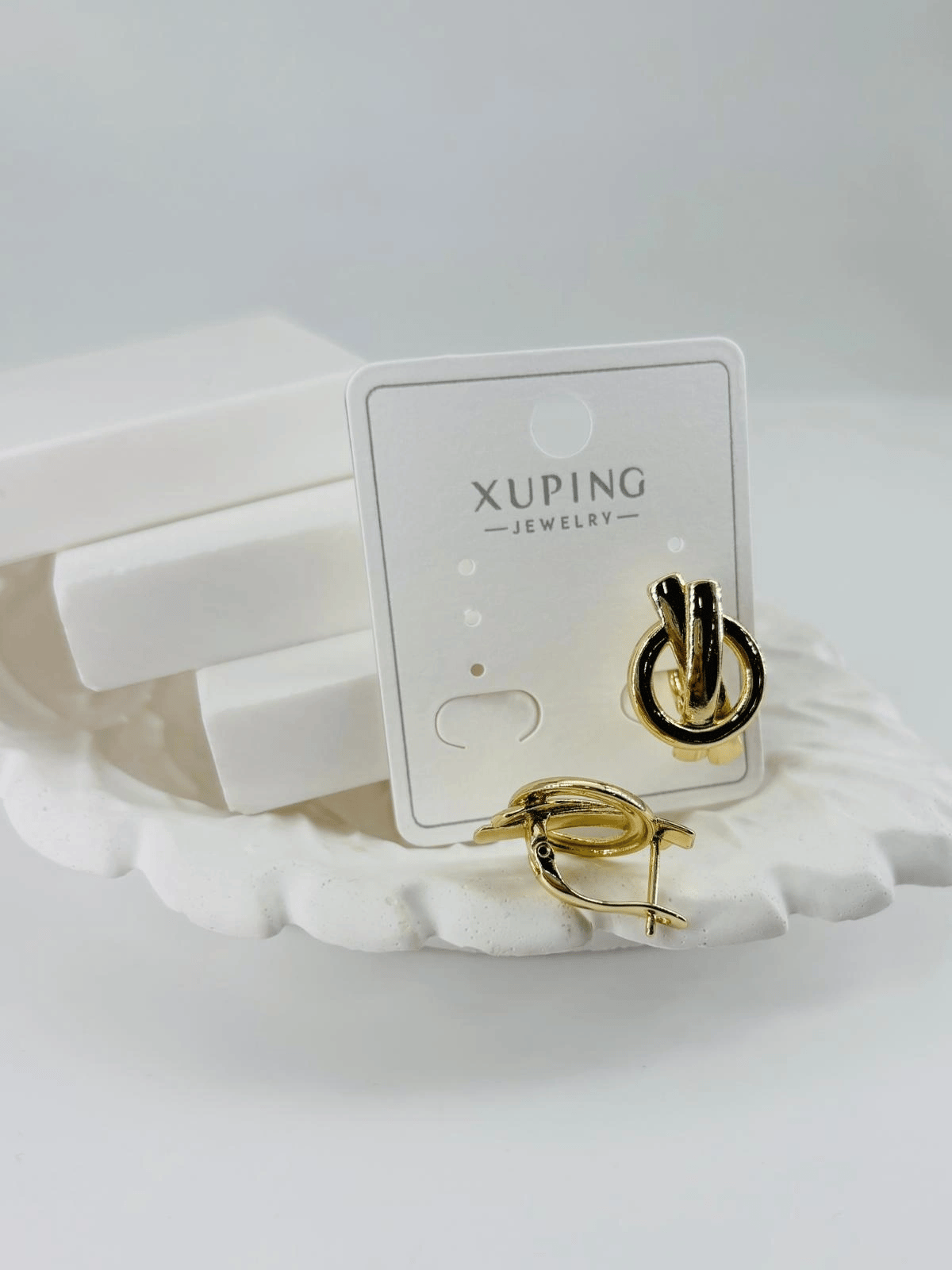 Xupıng Küpe