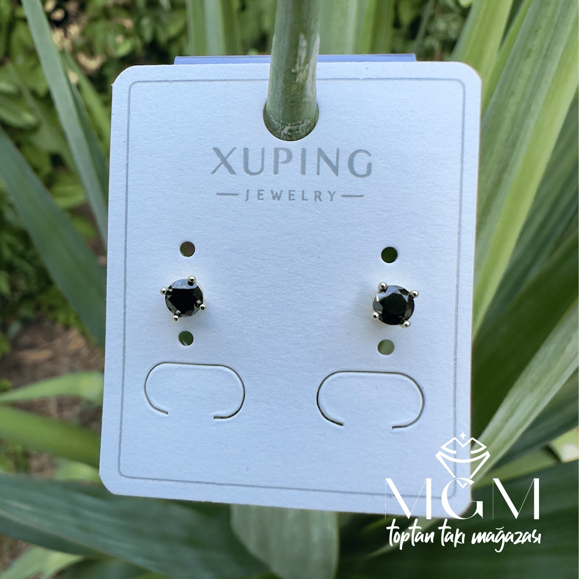 Xuping Taşlı Küpe