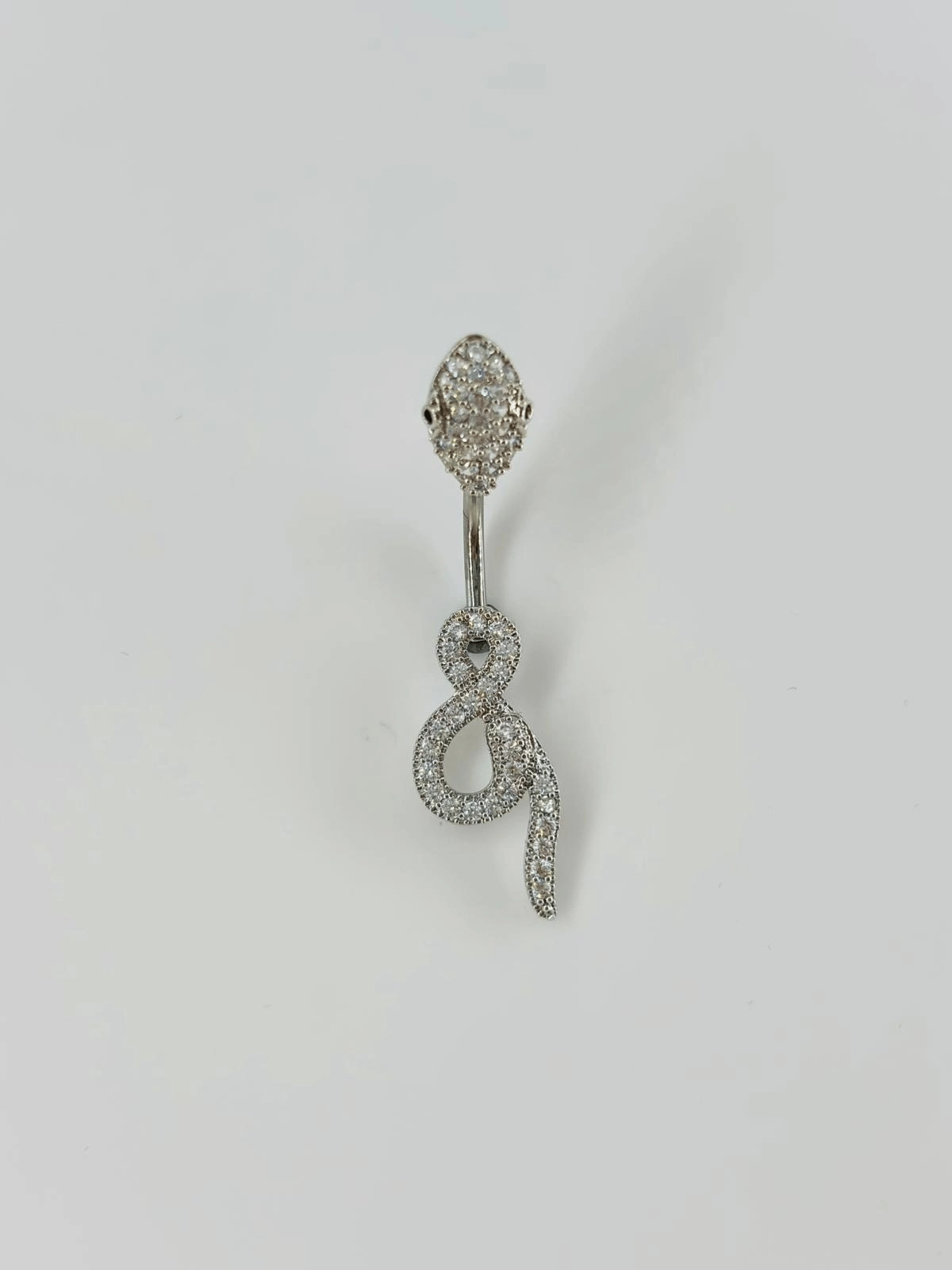 Yılan Detaylı Göbek Piercing