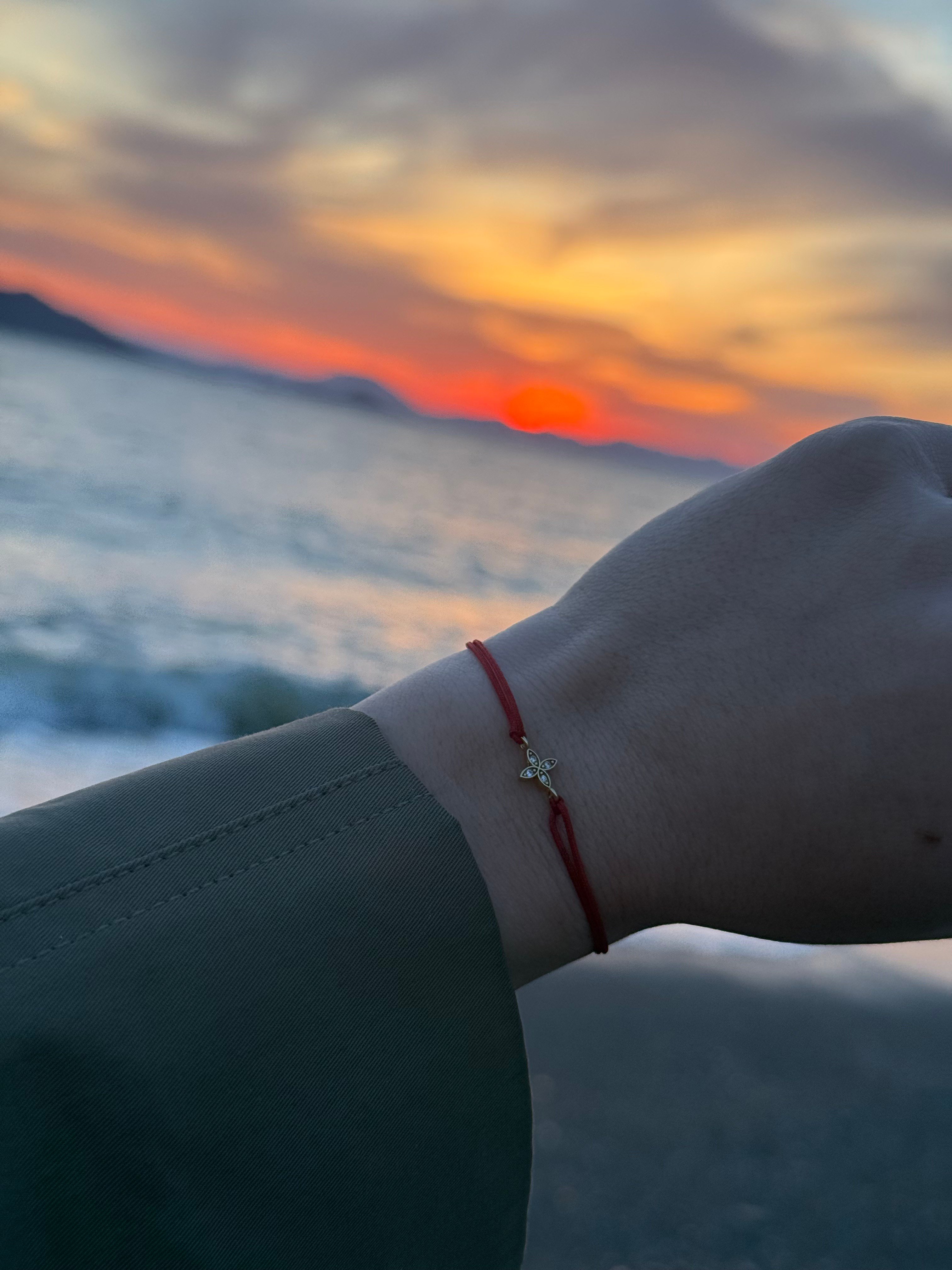 Yonca İpli Bileklik