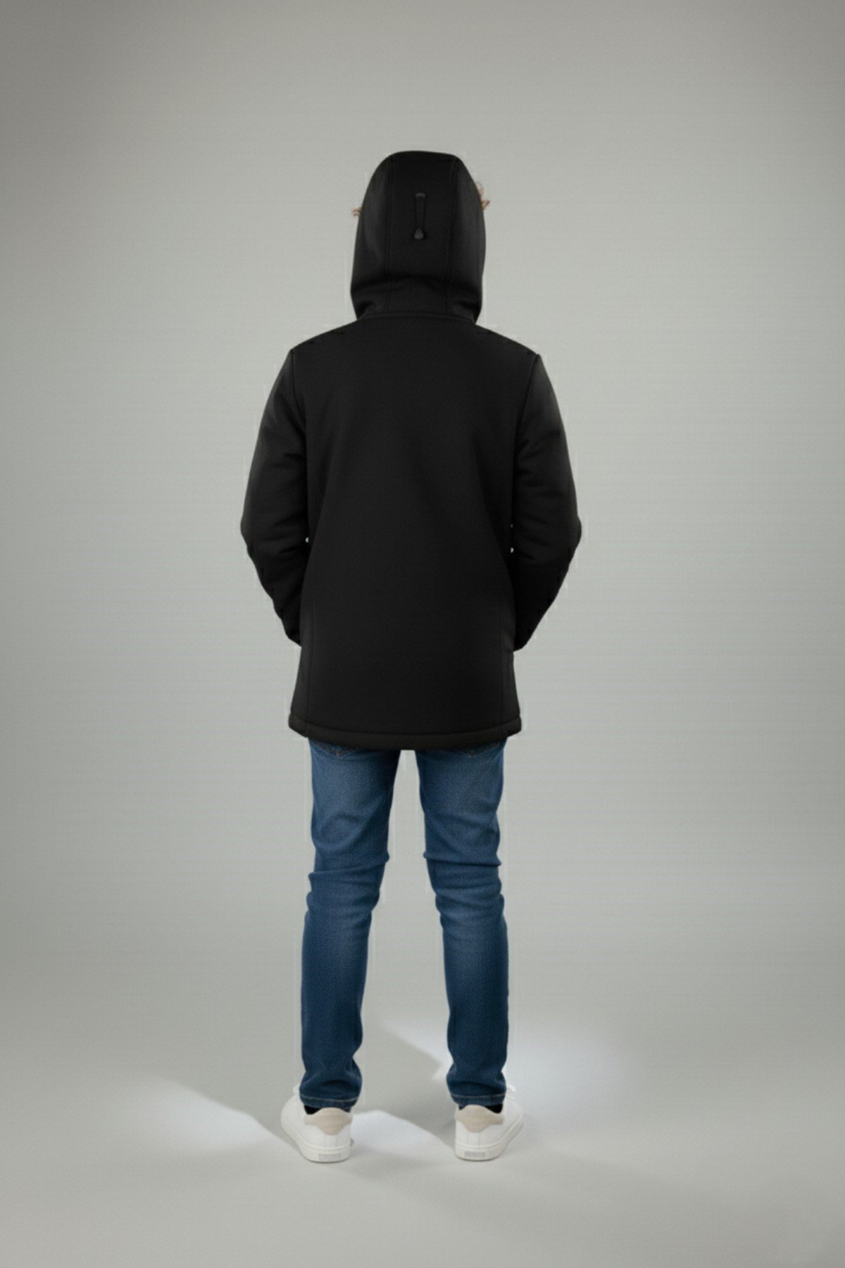 Erkek Çocuk Kapüşonlu Fermuarlı Dik Yaka Su ve Rüzgar Geçirmez Softshell Mont