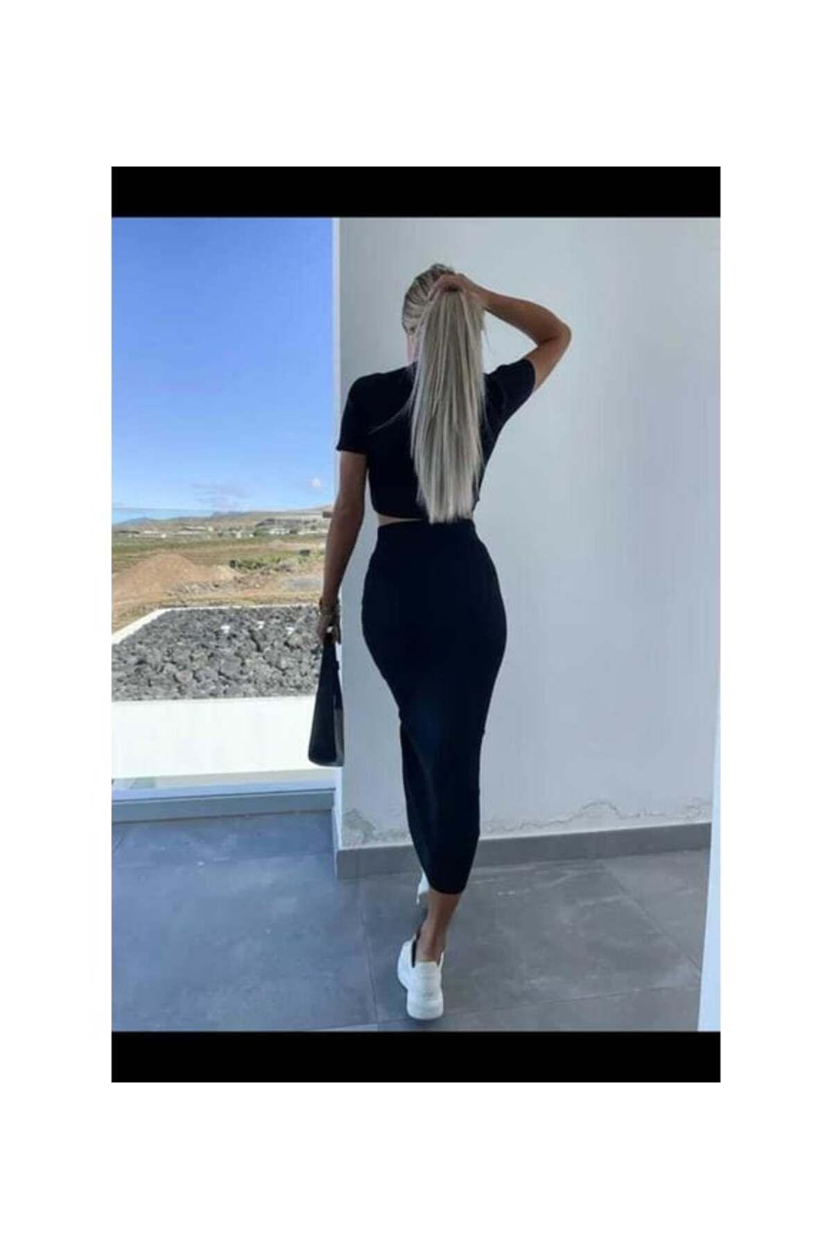 Kadın üst Kısa Kollu Düğmeli Crop, Alt Yırtmaçlı Etek Triko Takım