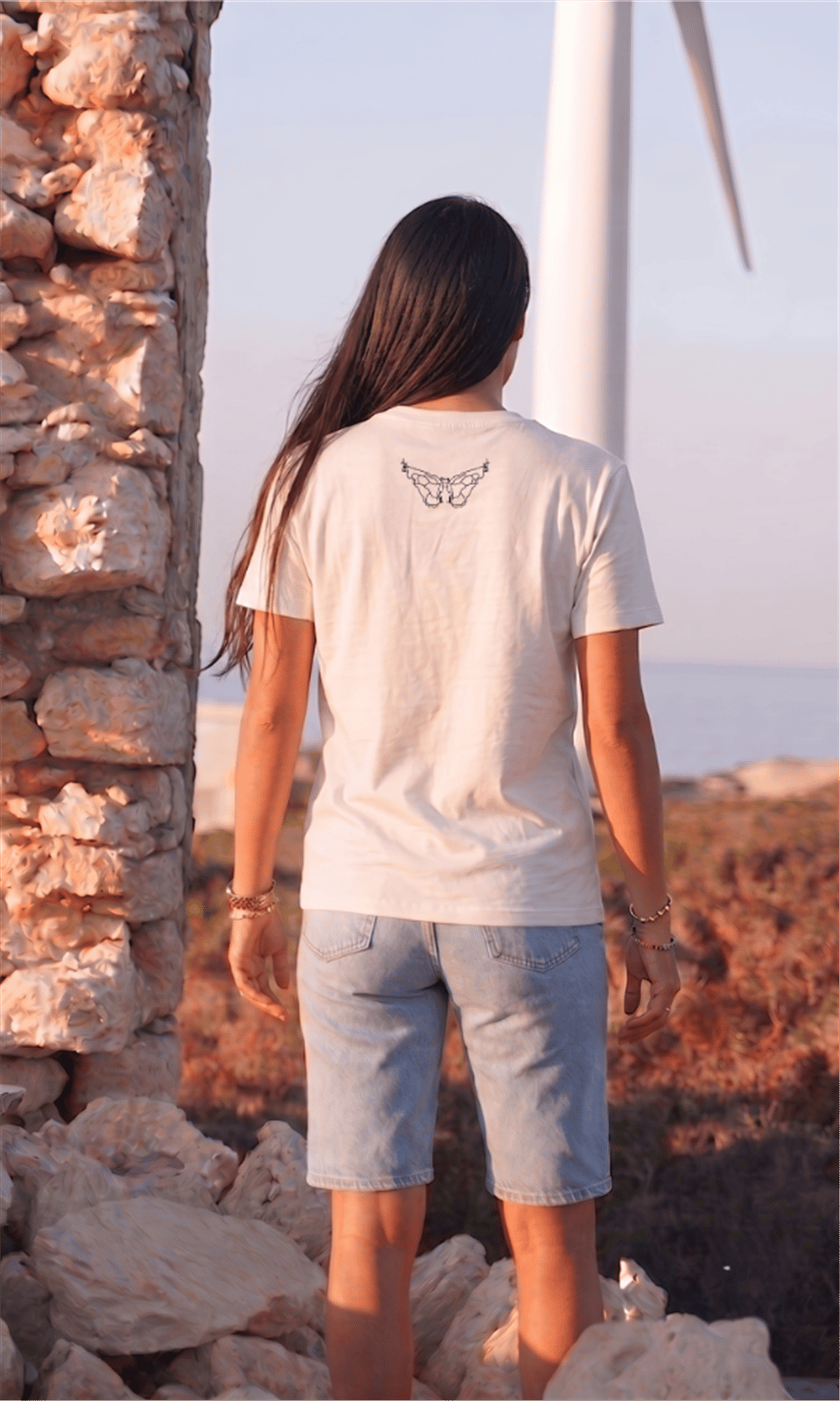SAKALLI SLİM T-SHIRT EKRU