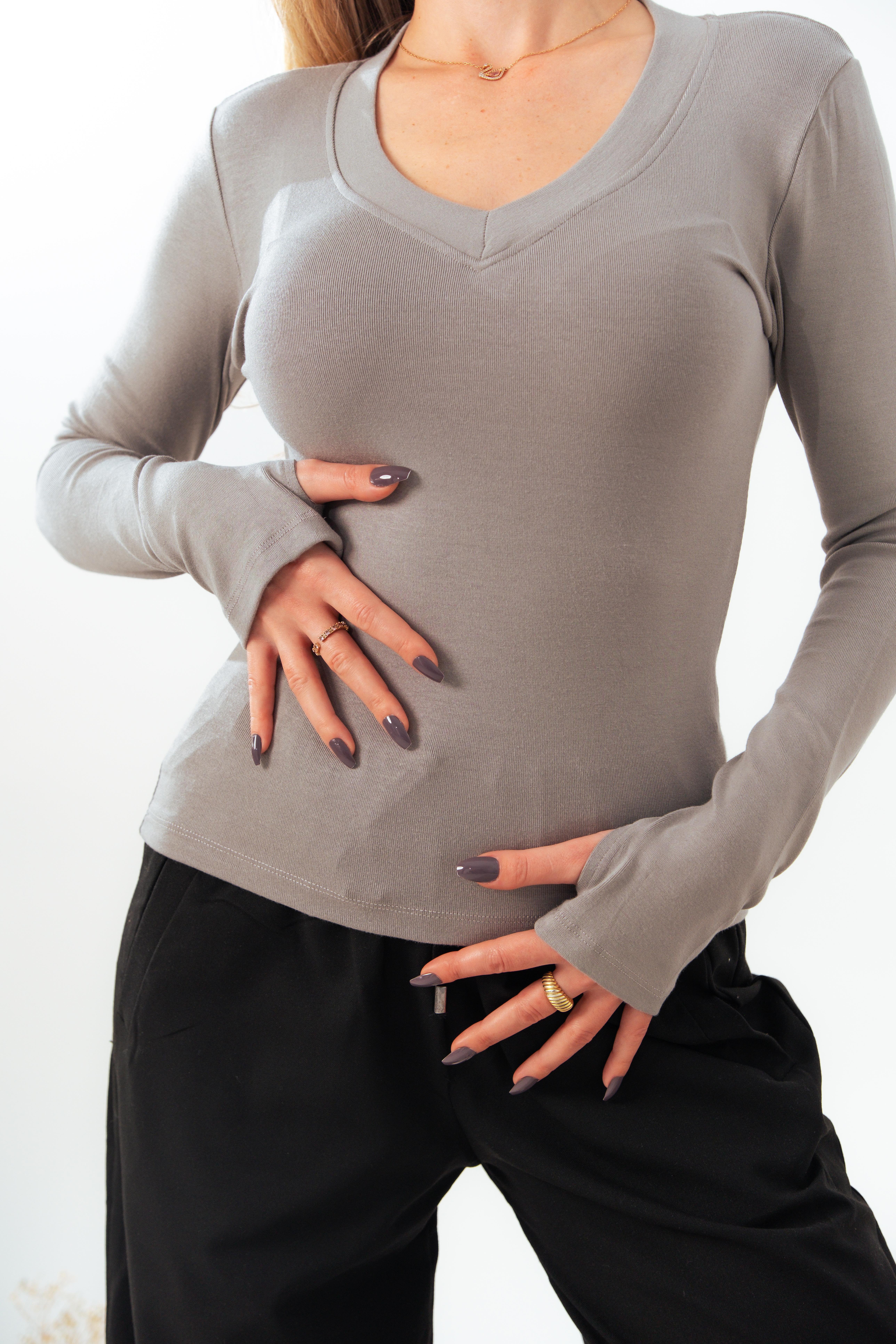 Gri Likralı Parmak Detaylı V Yaka Body