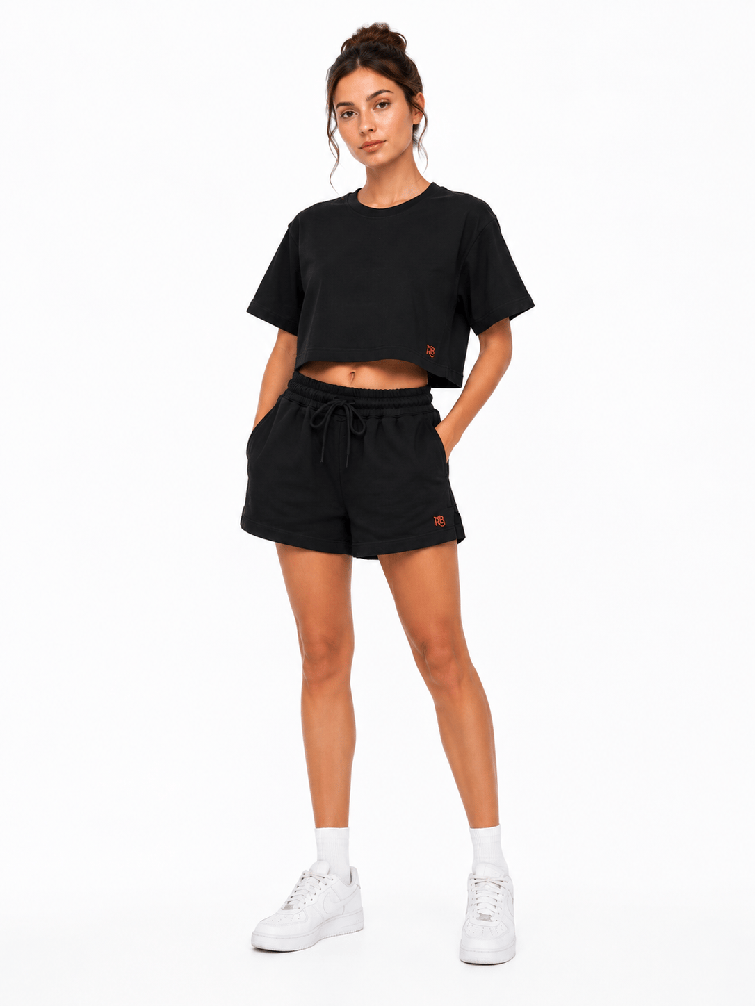 Siyah Crop