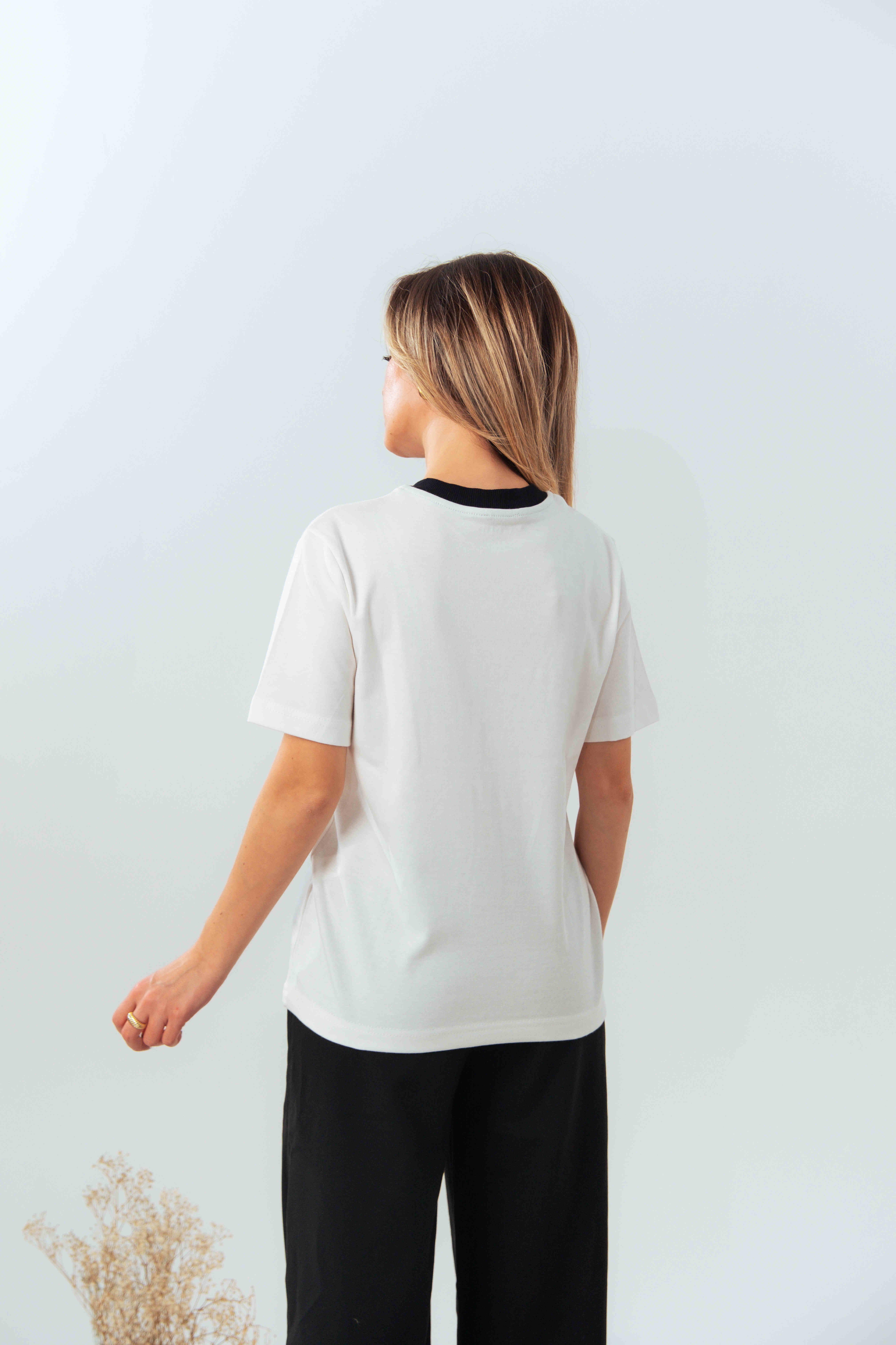 Siyah Ribanalı V Yaka T-shirt