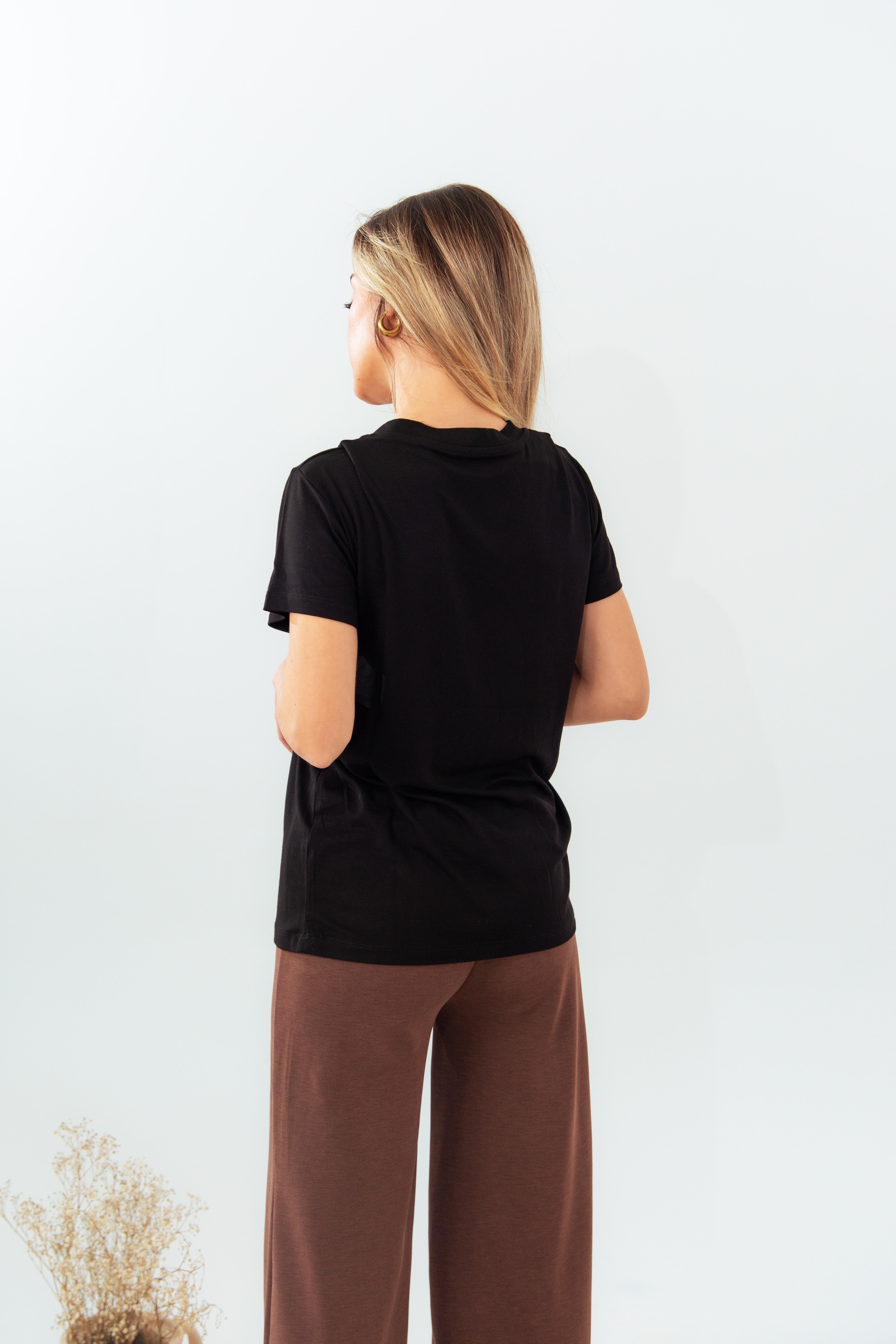 Siyah V Yaka Basic T-shirt