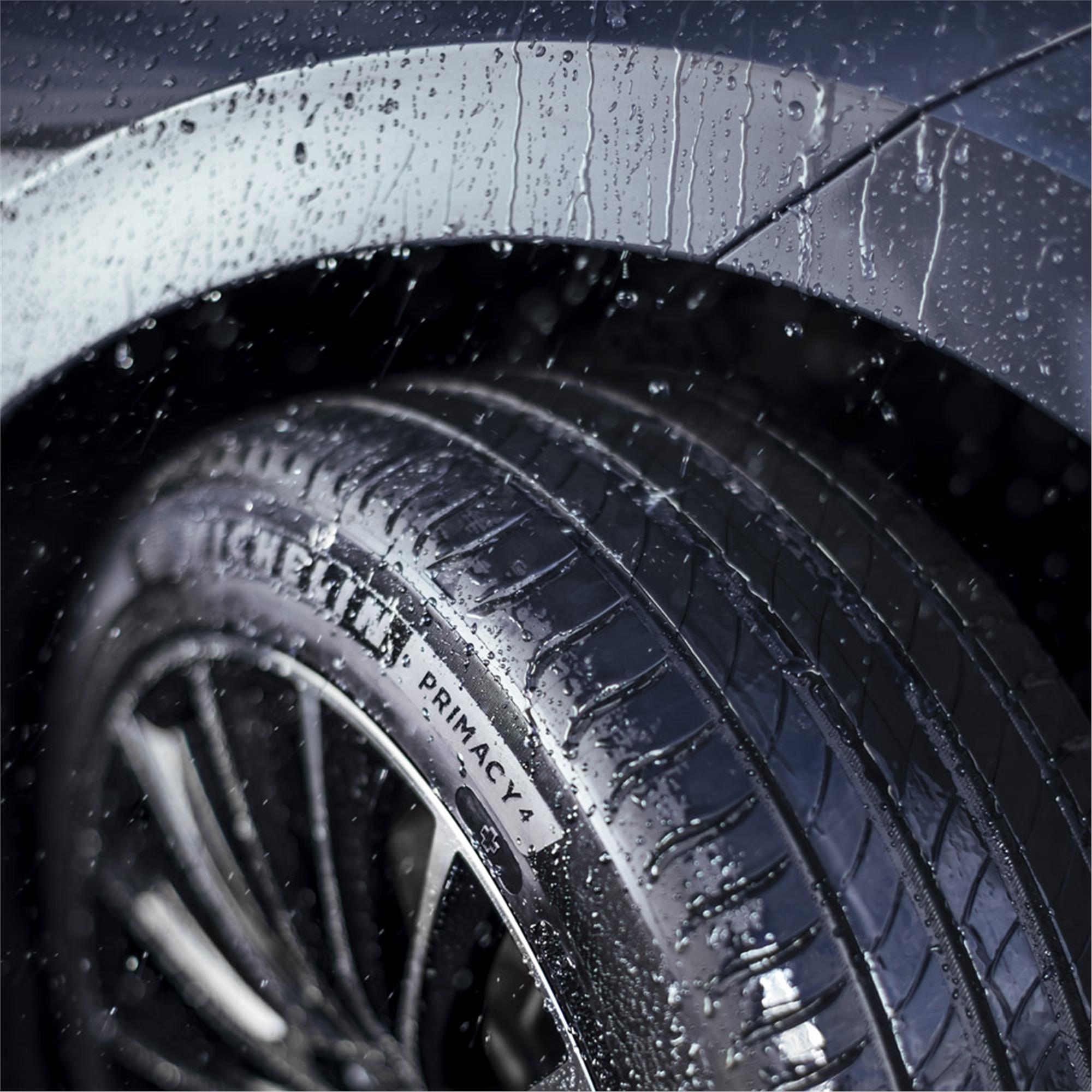 215/50R18 92W Primacy 4+ Michelin