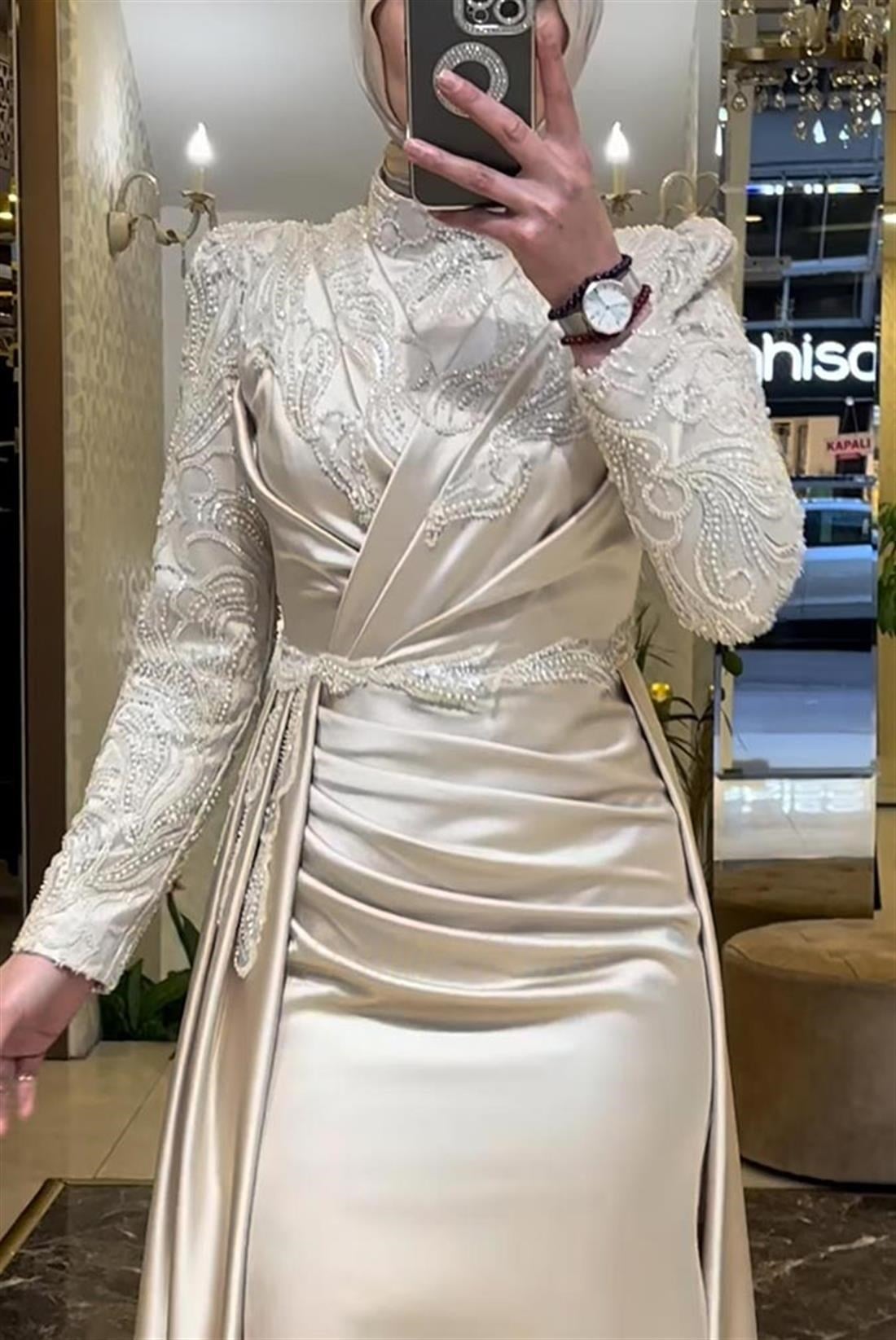 Pınar Şems Akra Abiye Gold
