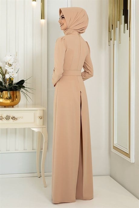 Pınar Şems Ceyda Tulum Camel