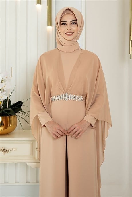 Pınar Şems Ceyda Tulum Camel