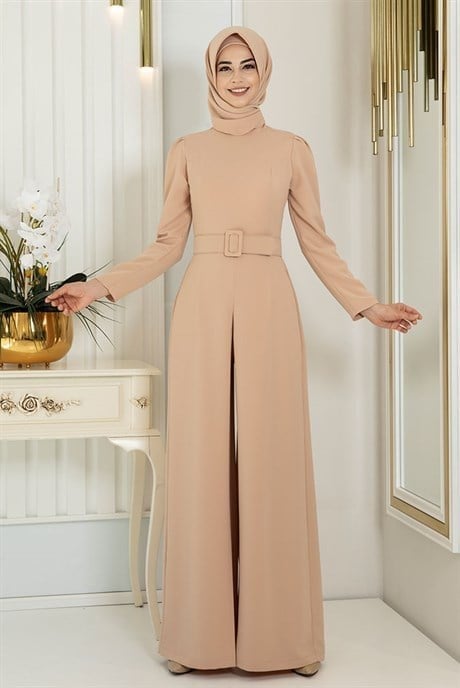 Pınar Şems Ceyda Tulum Camel
