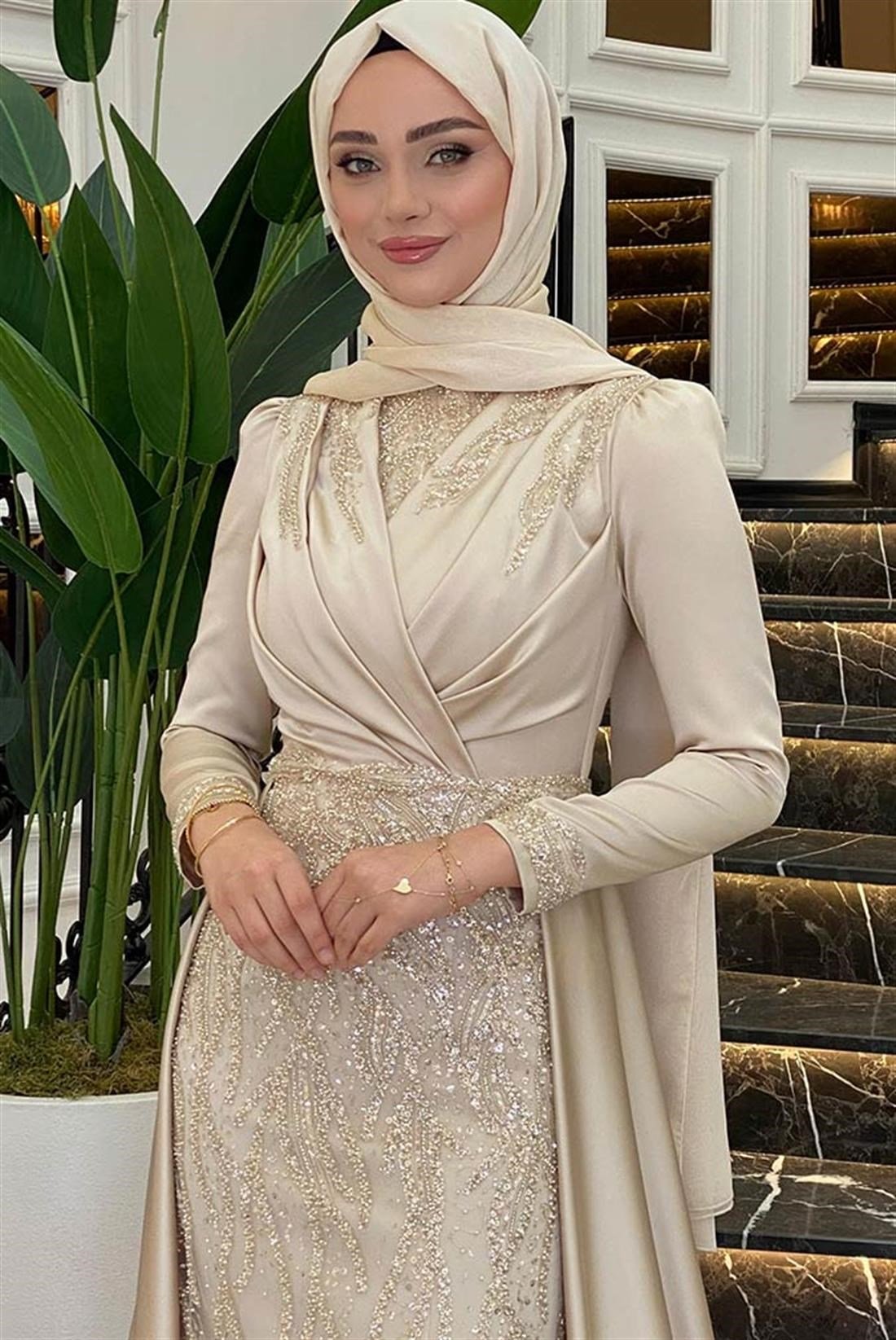 Pınar Şems Hafsa Abiye Gold