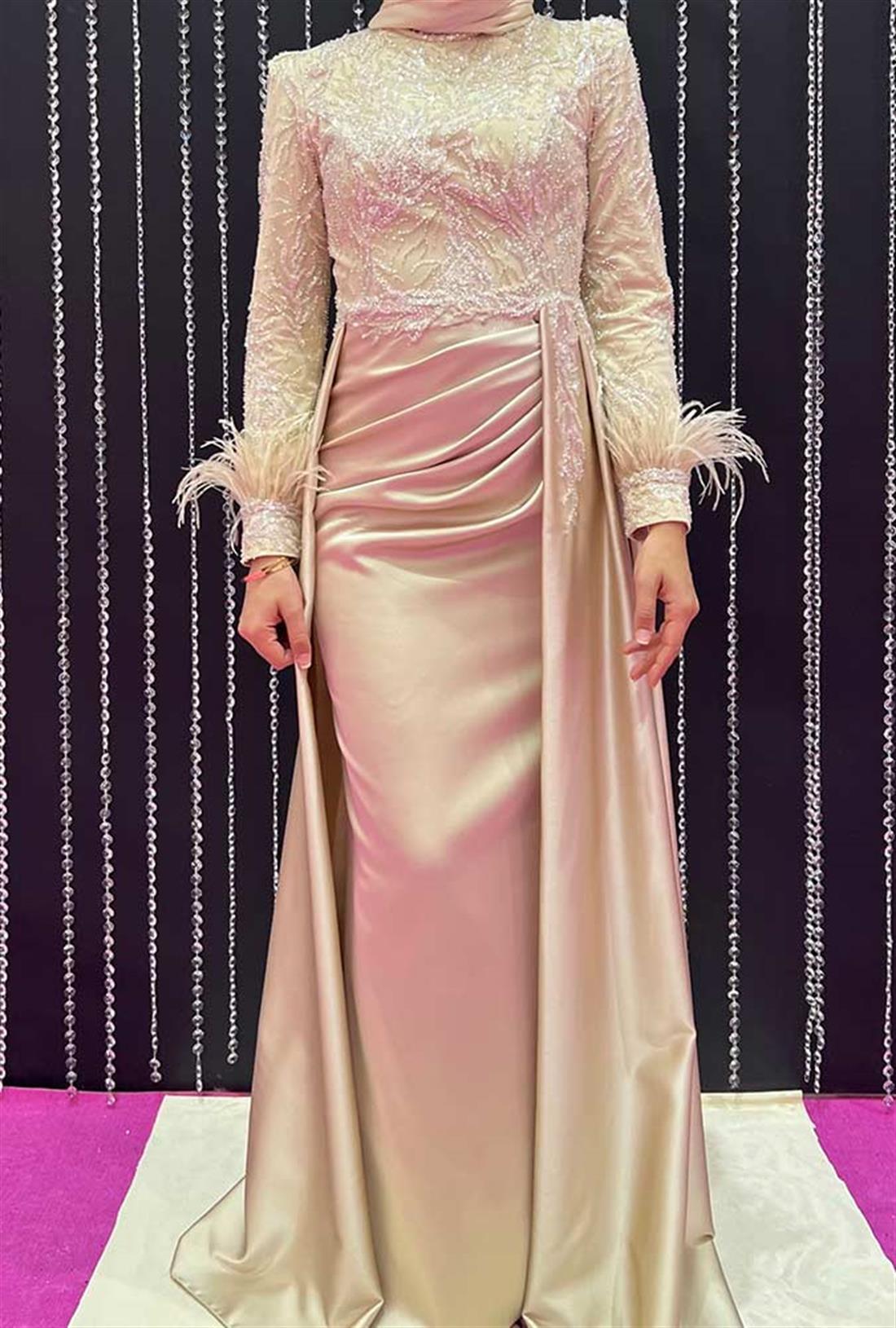 Pınar Şems Nihal Abiye Gold