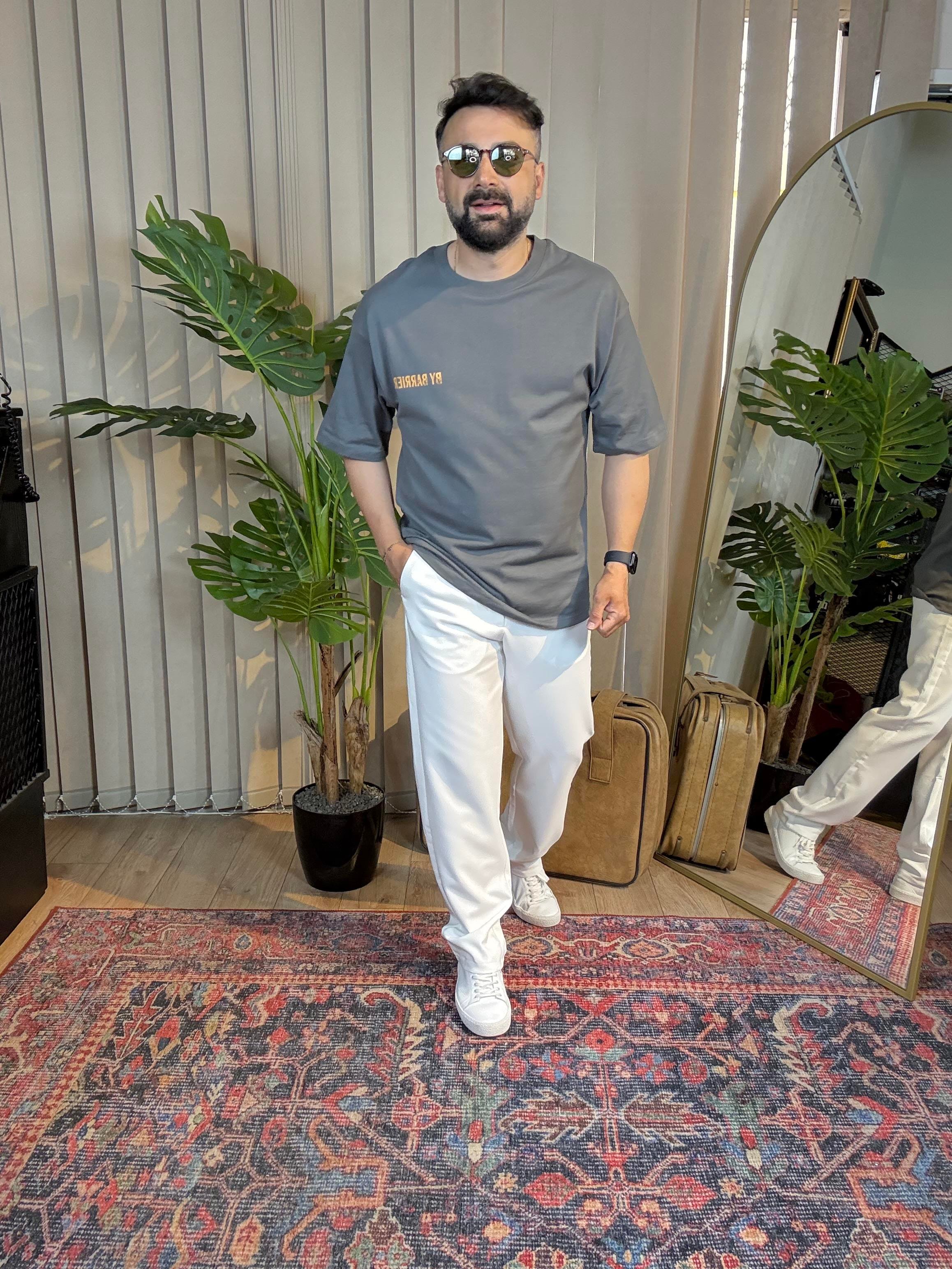  Gri Oversize Turuncu Baskılı Tişört
