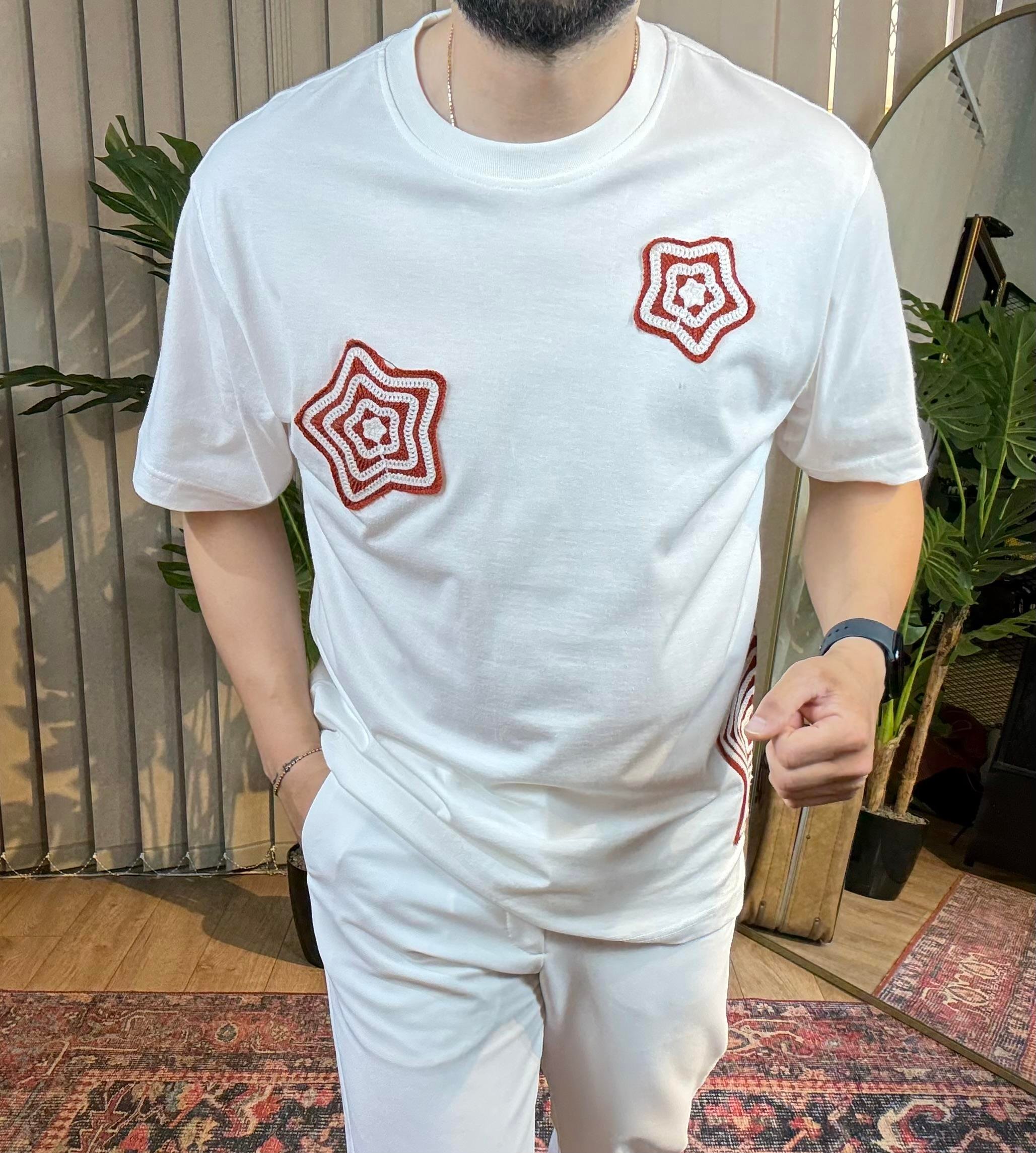 Geometrik Desenli Oversize Beyaz Tişört