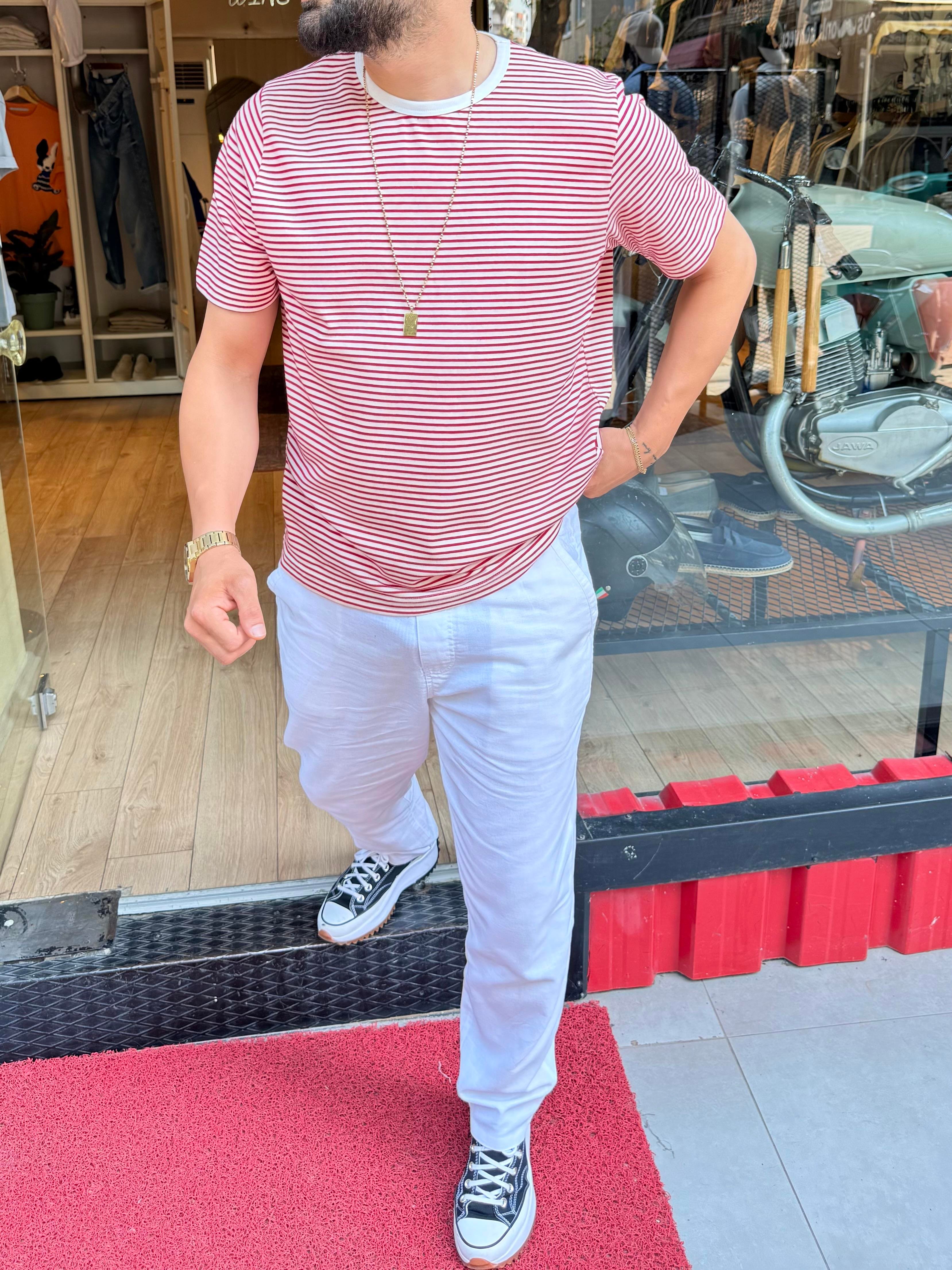 Kırmızı Çizgili Slim Fit Tişört