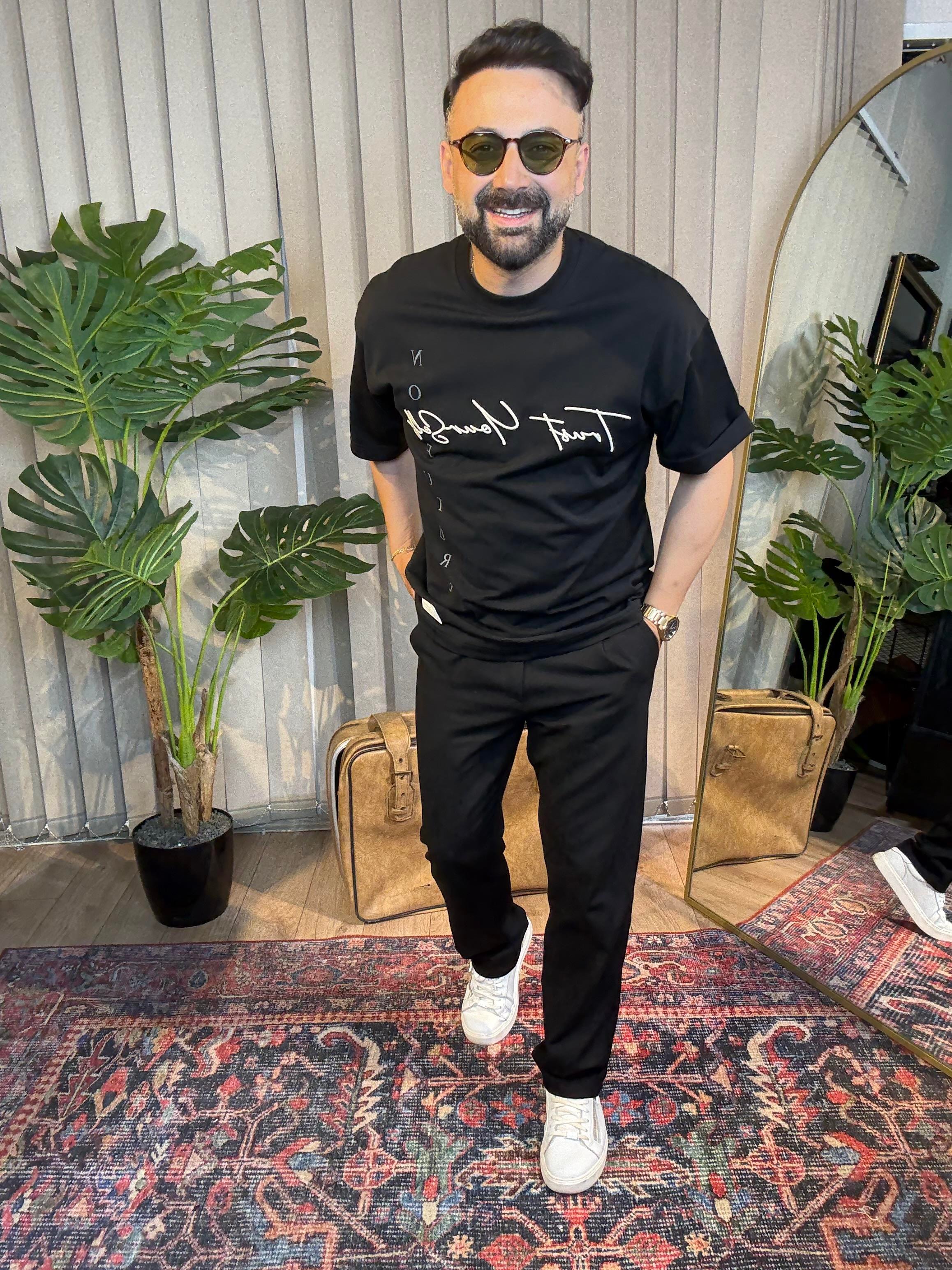Siyah Ön Baskılı Oversize Tişört