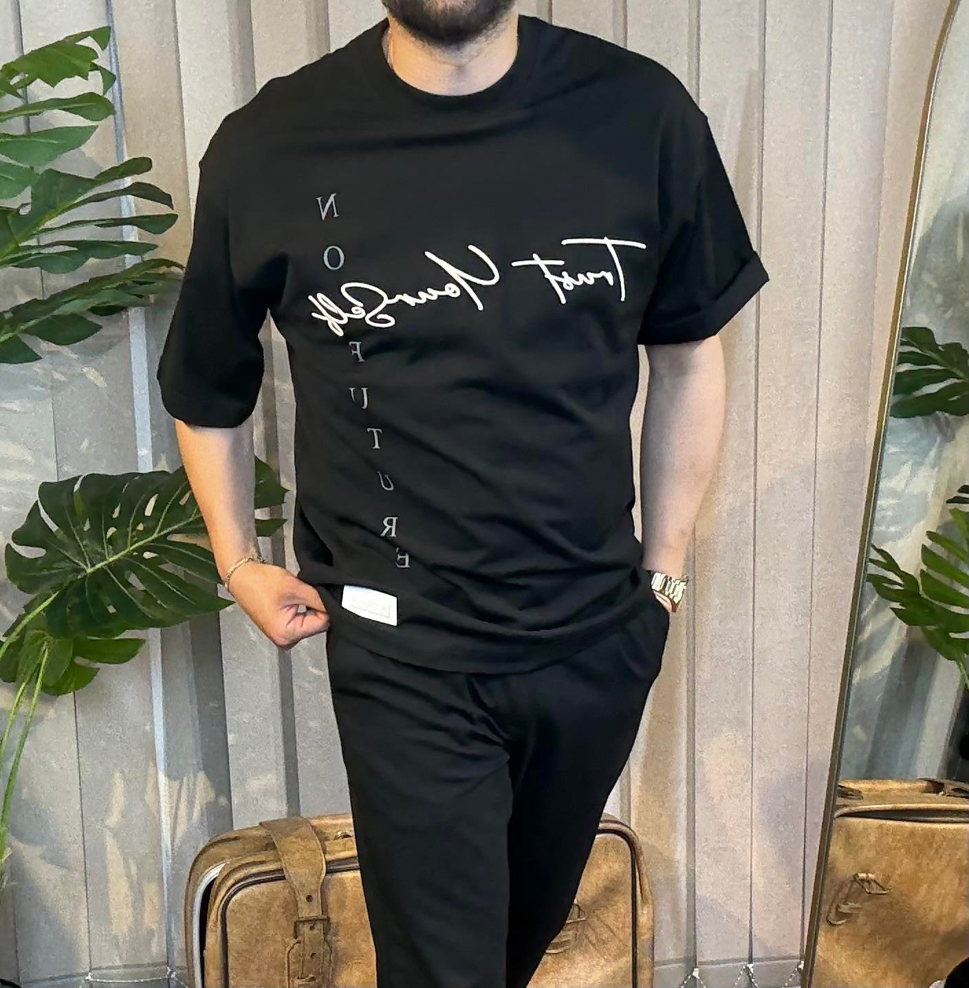 Siyah Ön Baskılı Oversize Tişört
