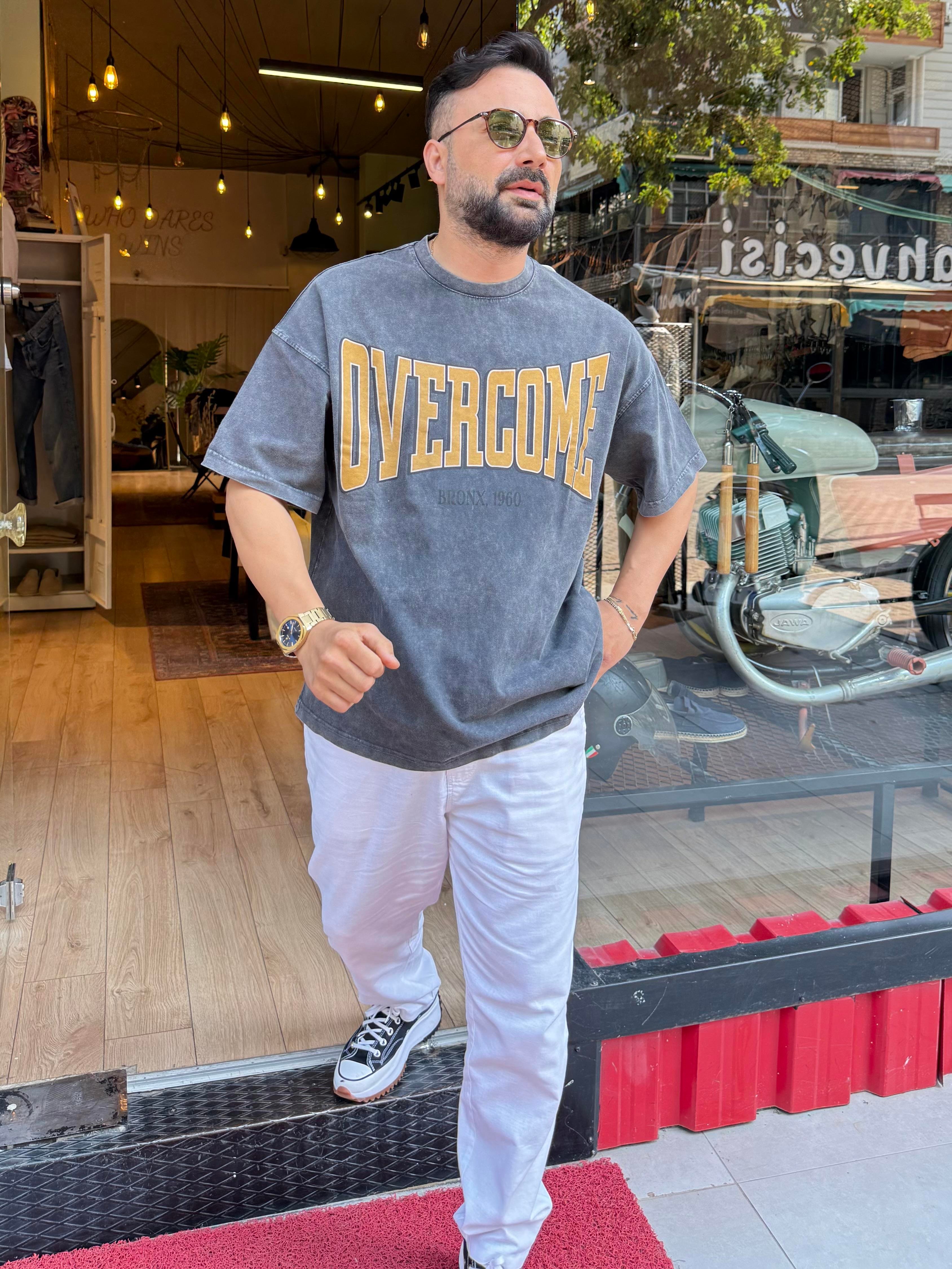 Yıkamalı Overcome Baskılı Oversize tişört