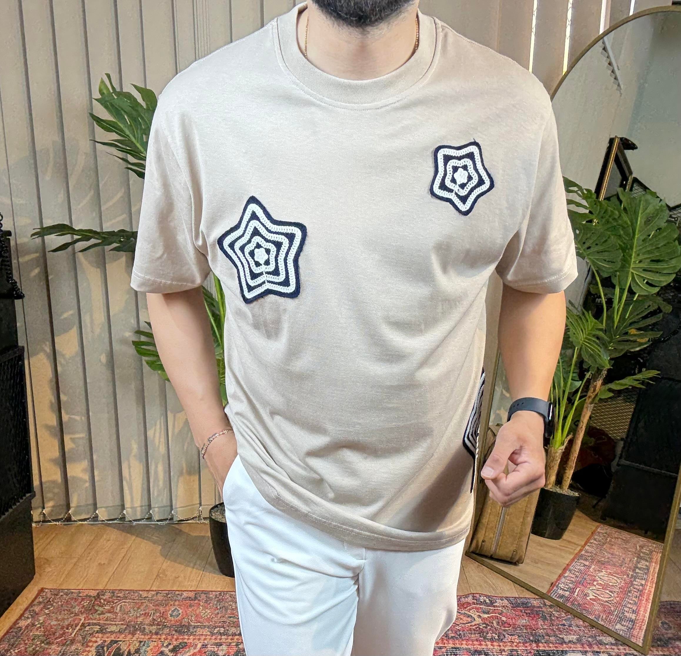 Yıldız Desenli Baskılı Oversize Tişört