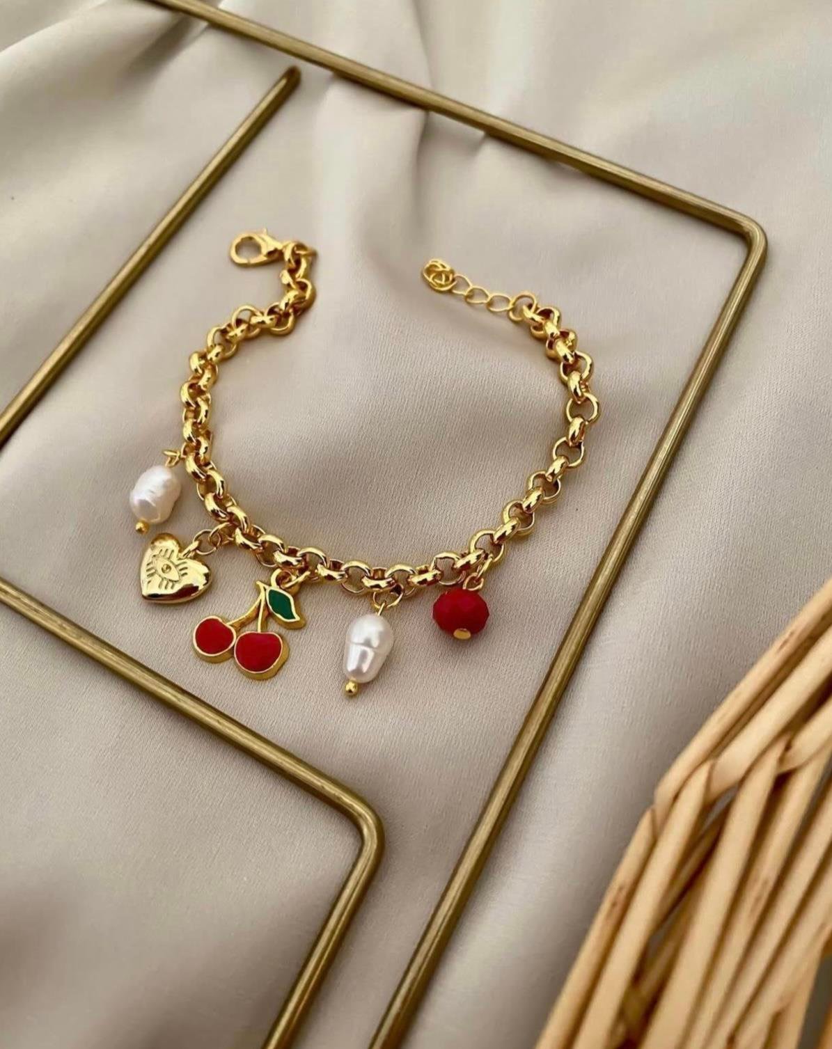 Cherry Charm Bileklik