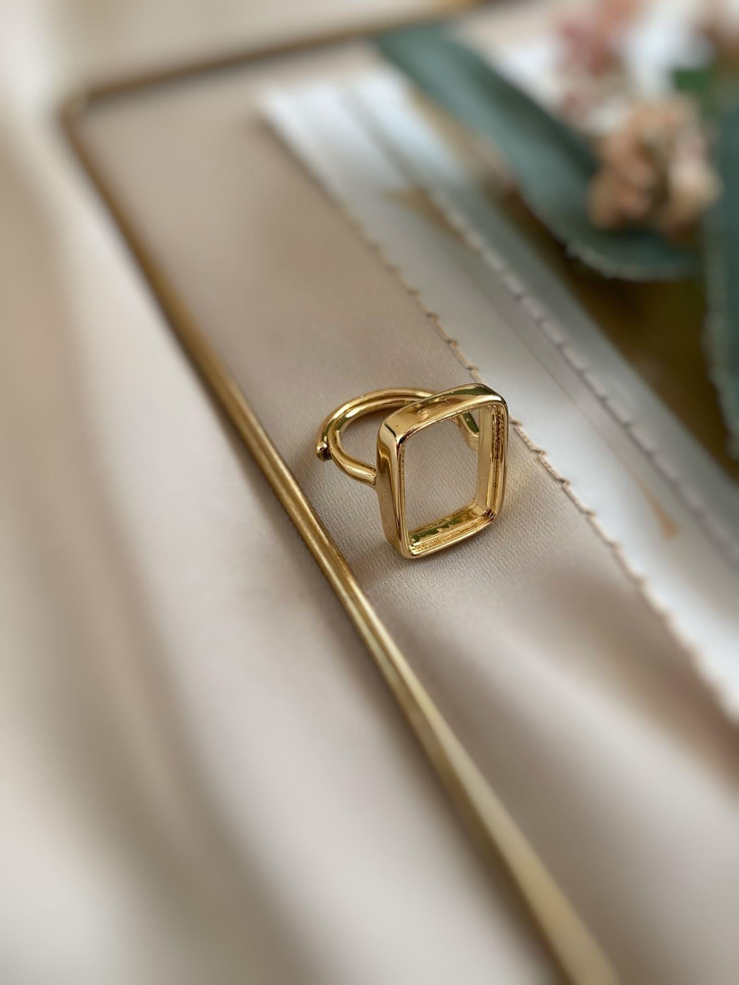 Dikdörtgen Model Gold Yüzük
