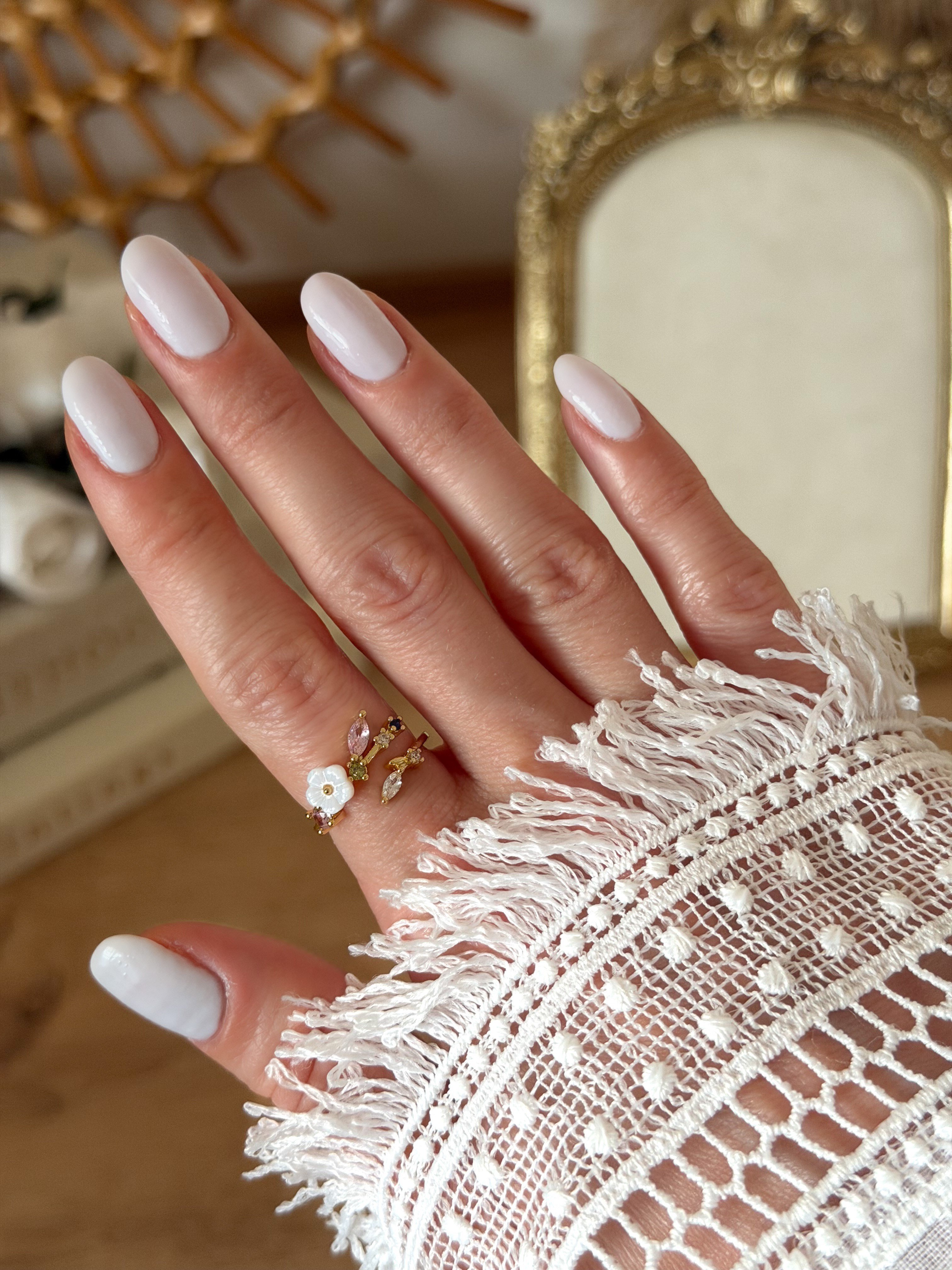 Flora Wrap Manolya Çiçeği