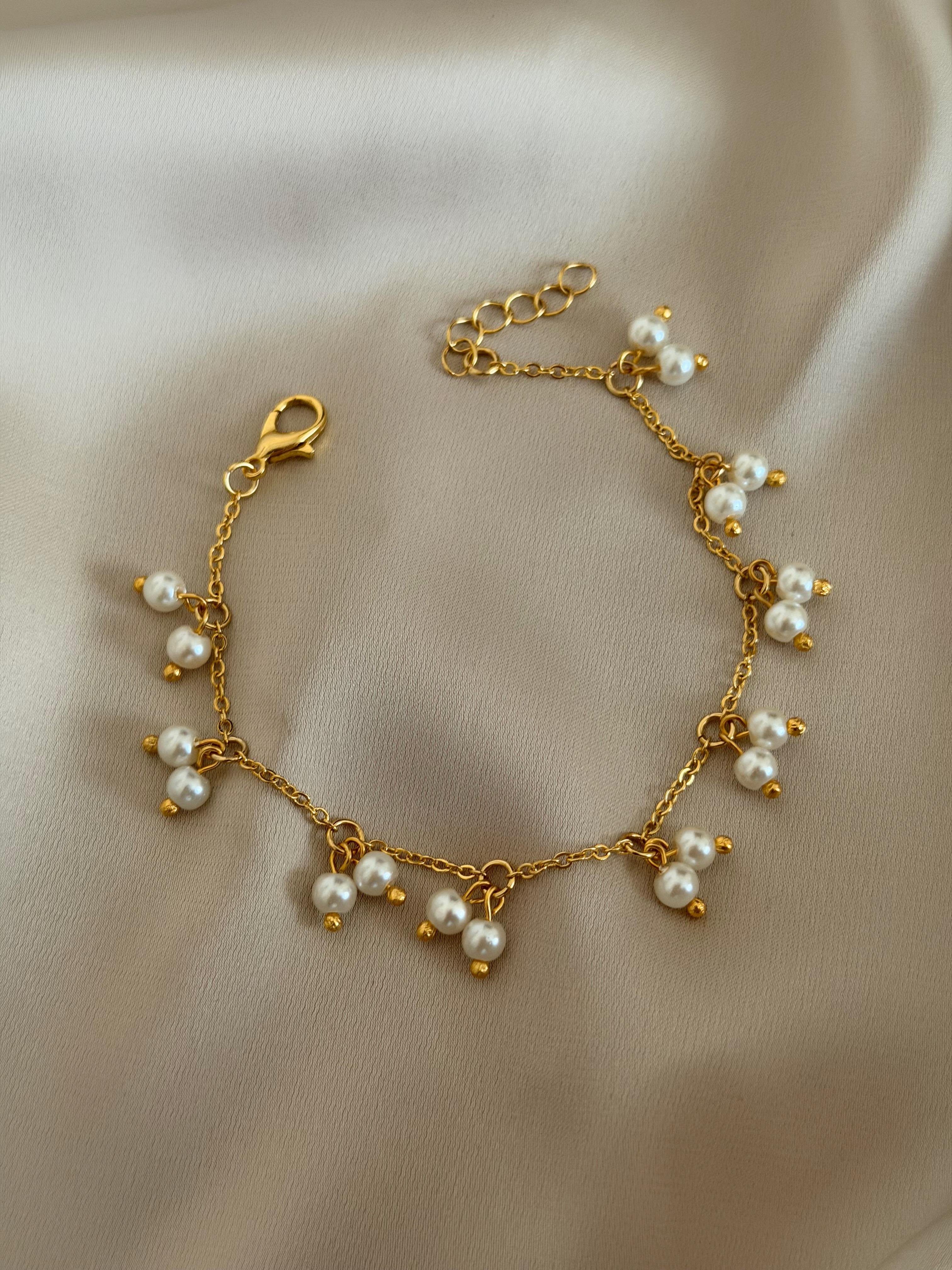 İnci Charm Bileklik