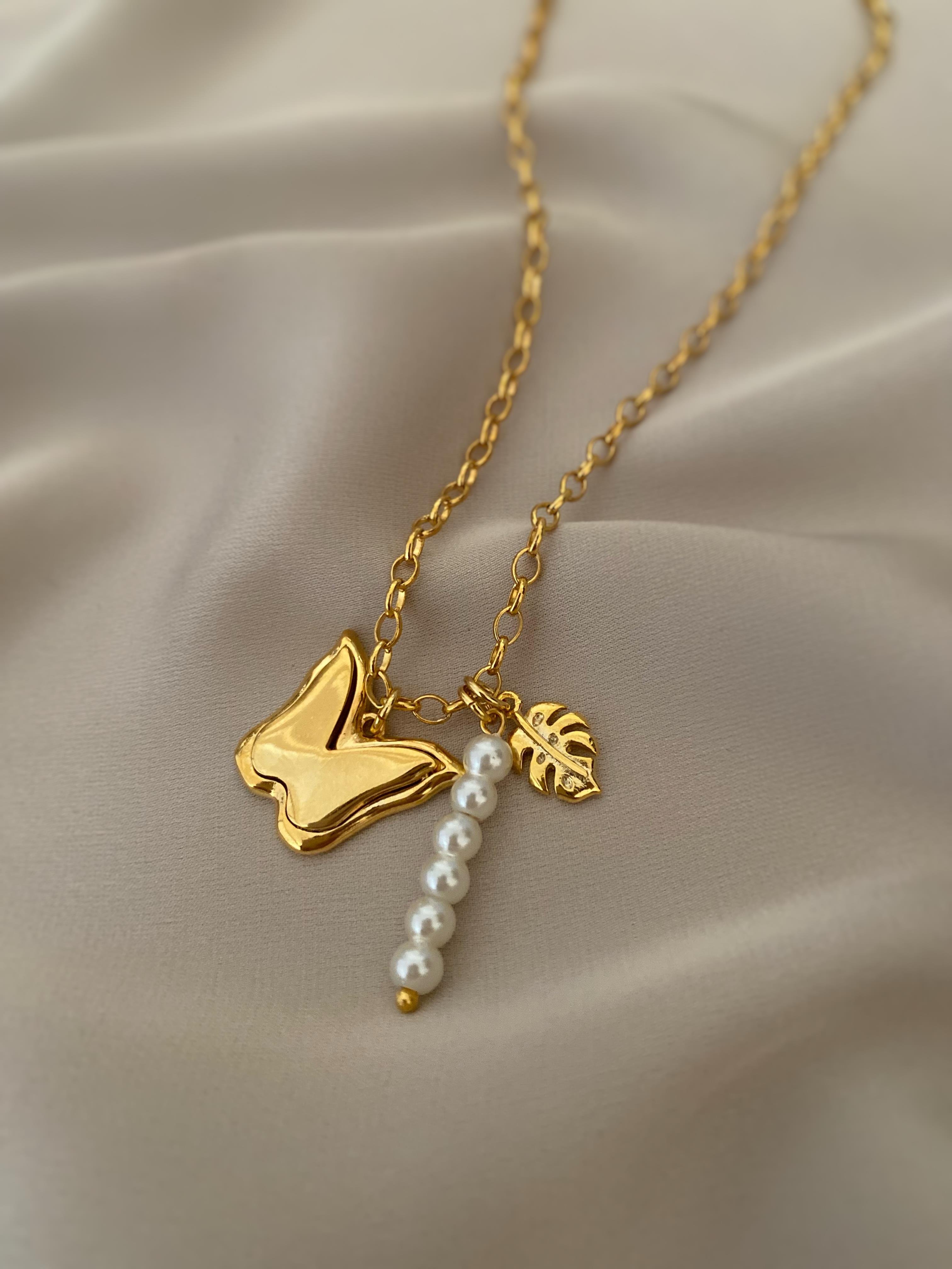 Kelebek Charm Kolye