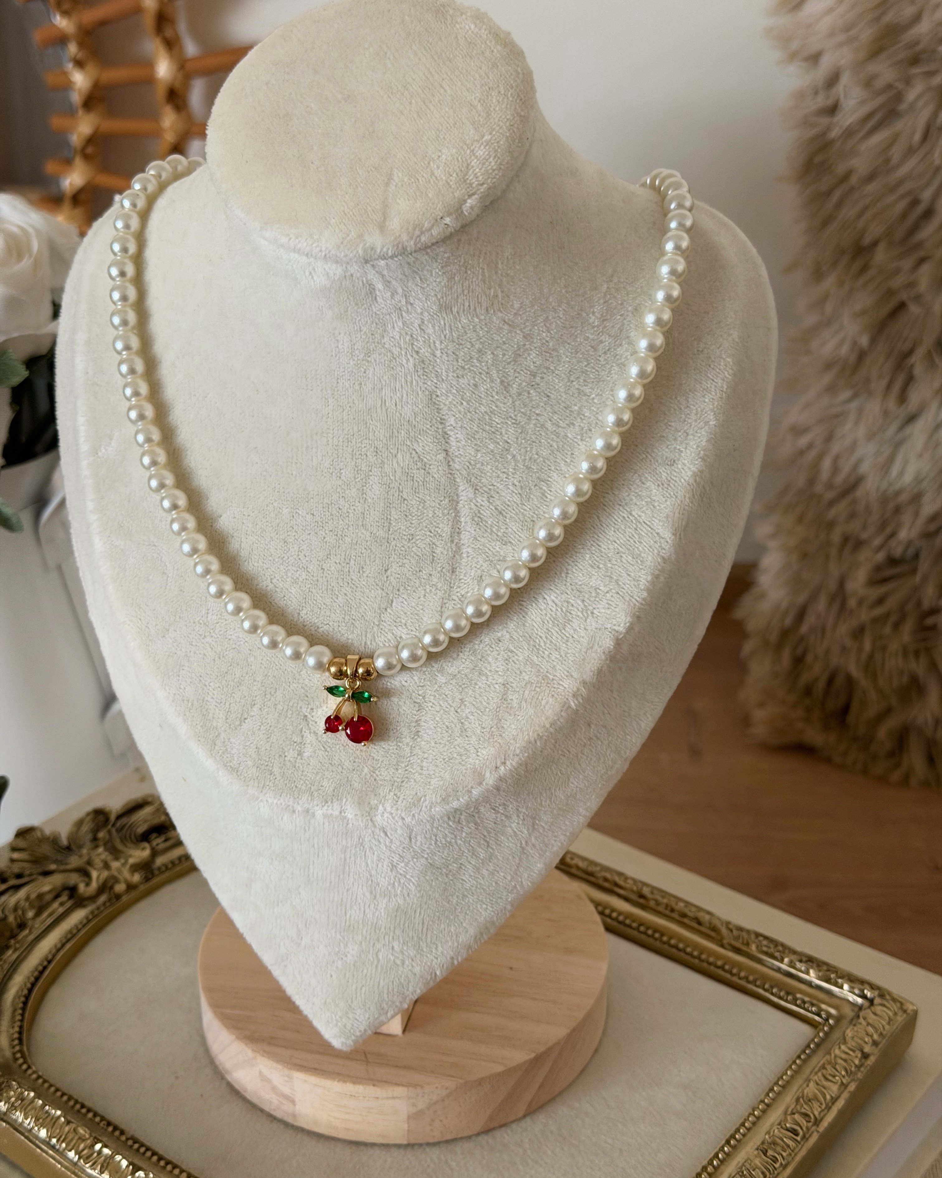 Kiraz Charm Cam İnci Kolye