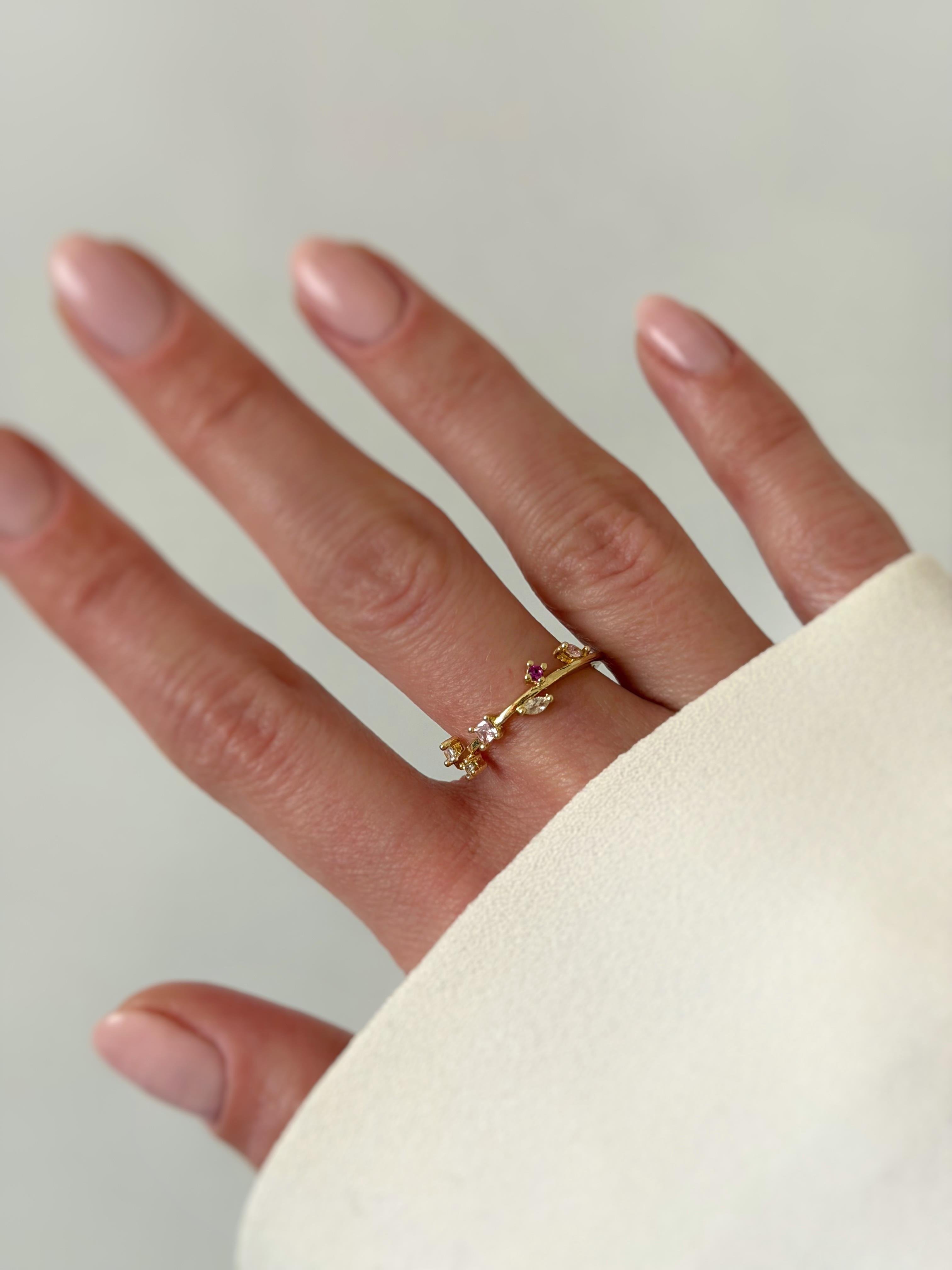 Renkli Taş Yüzük