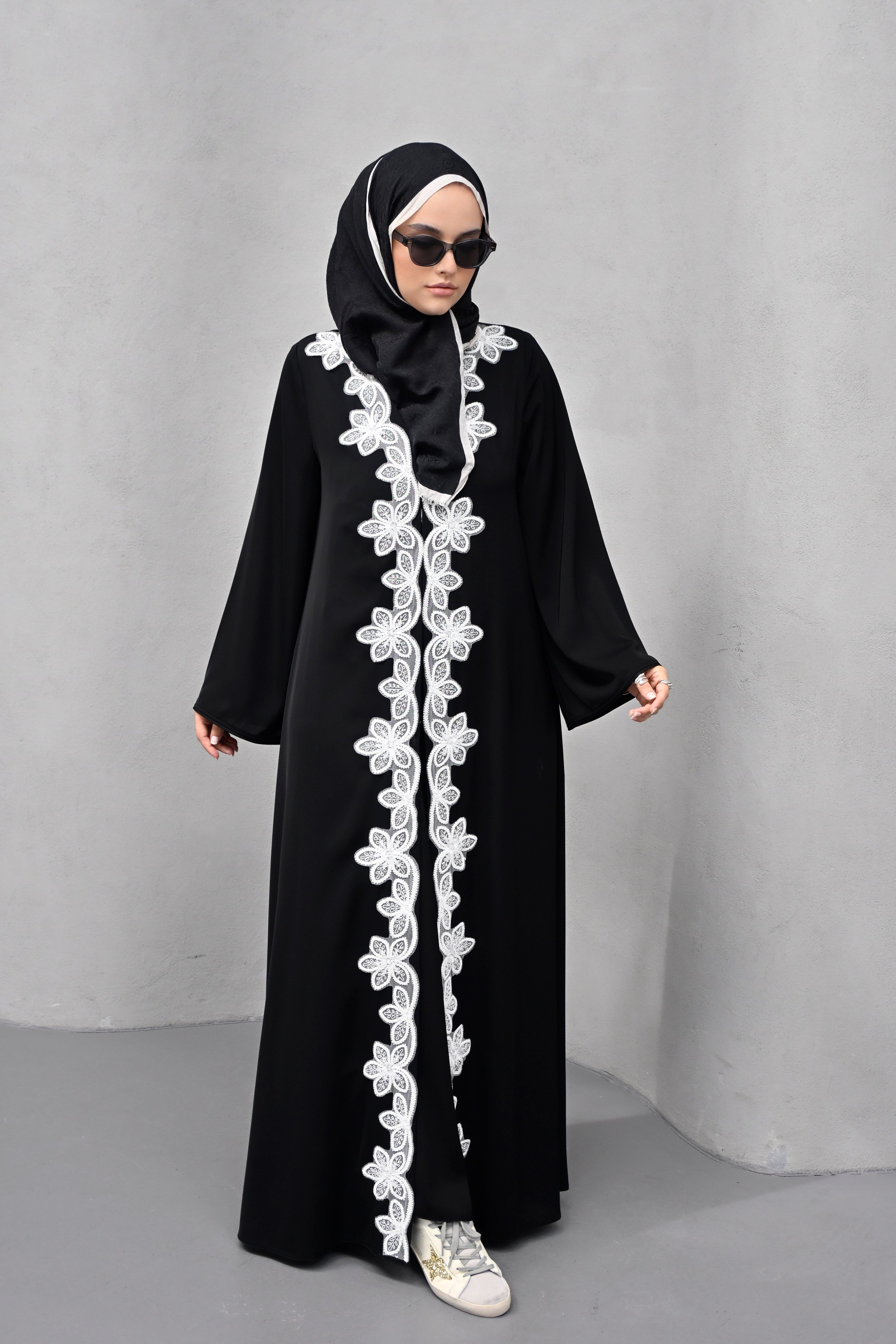 BEYAZ GÜPÜR ABAYA