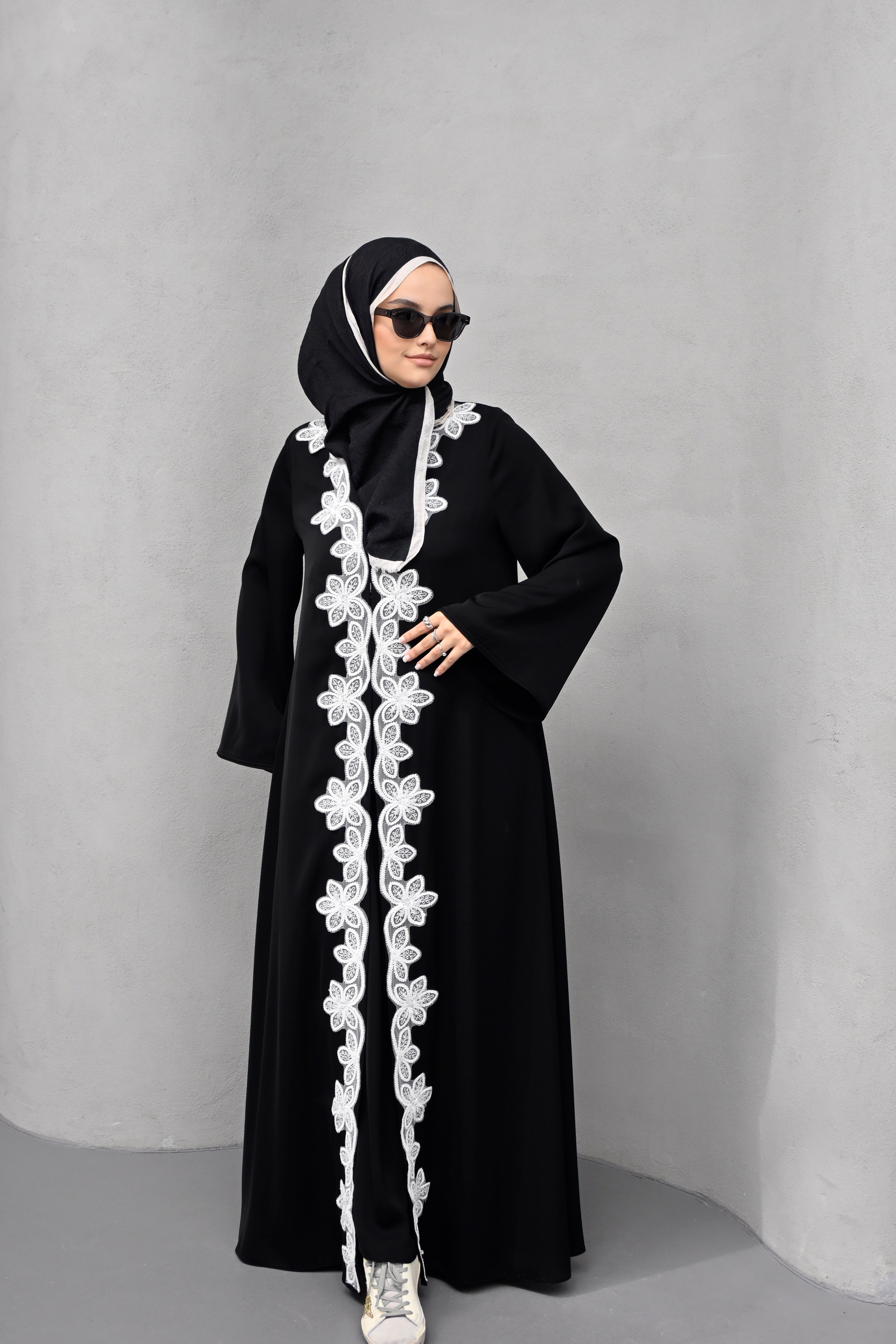BEYAZ GÜPÜR ABAYA