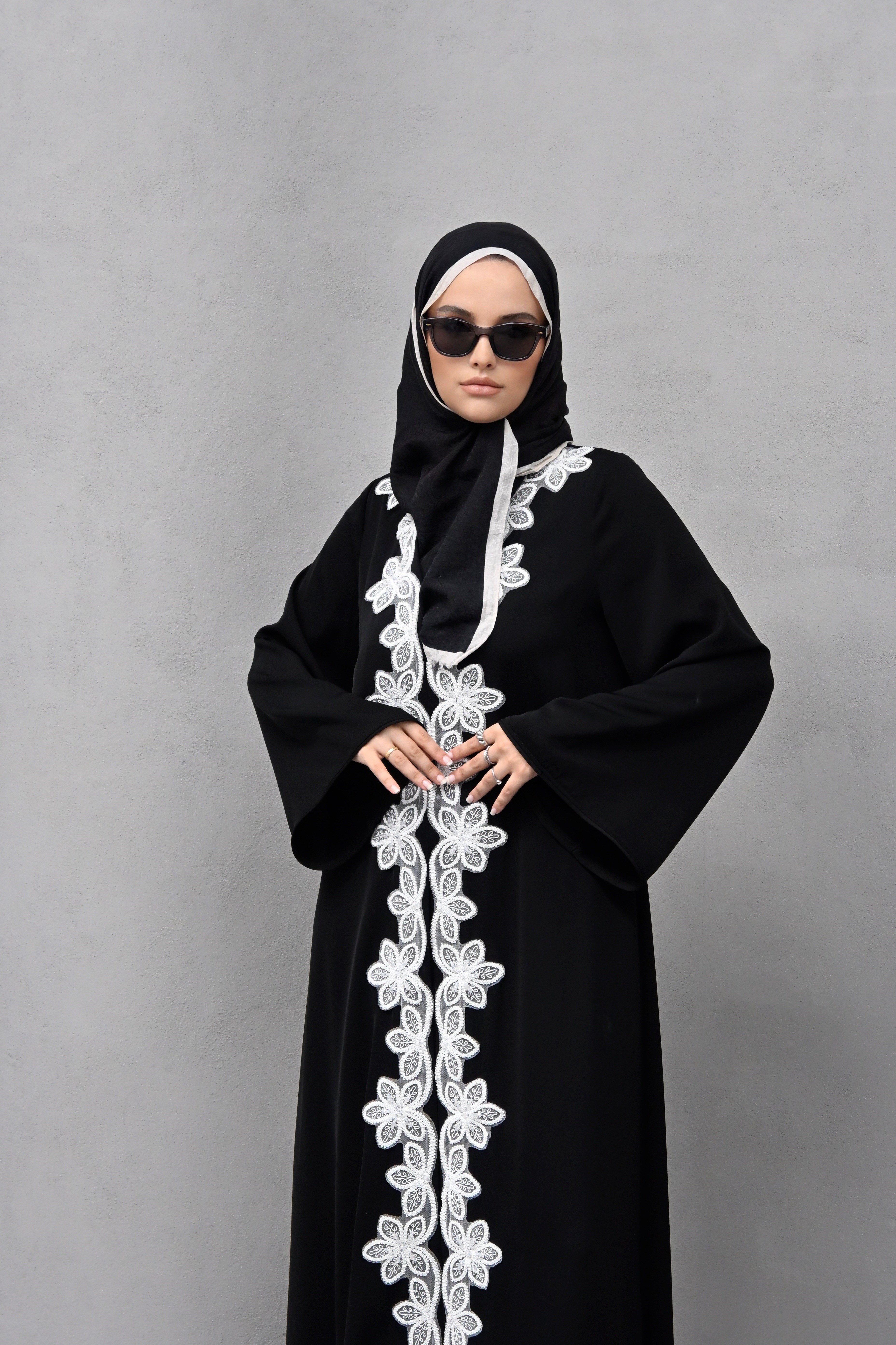 BEYAZ GÜPÜR ABAYA