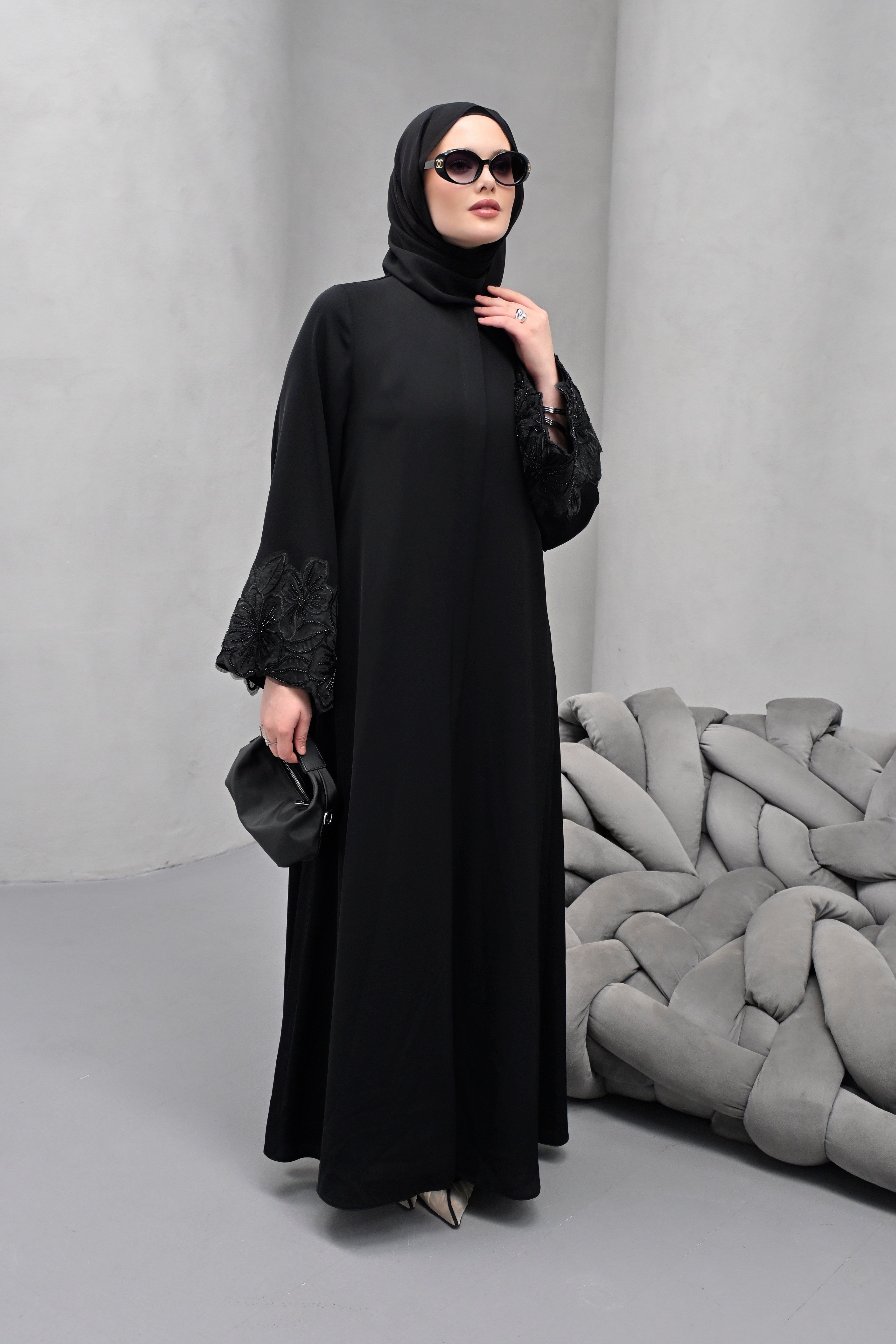 LEYLİ FERACE