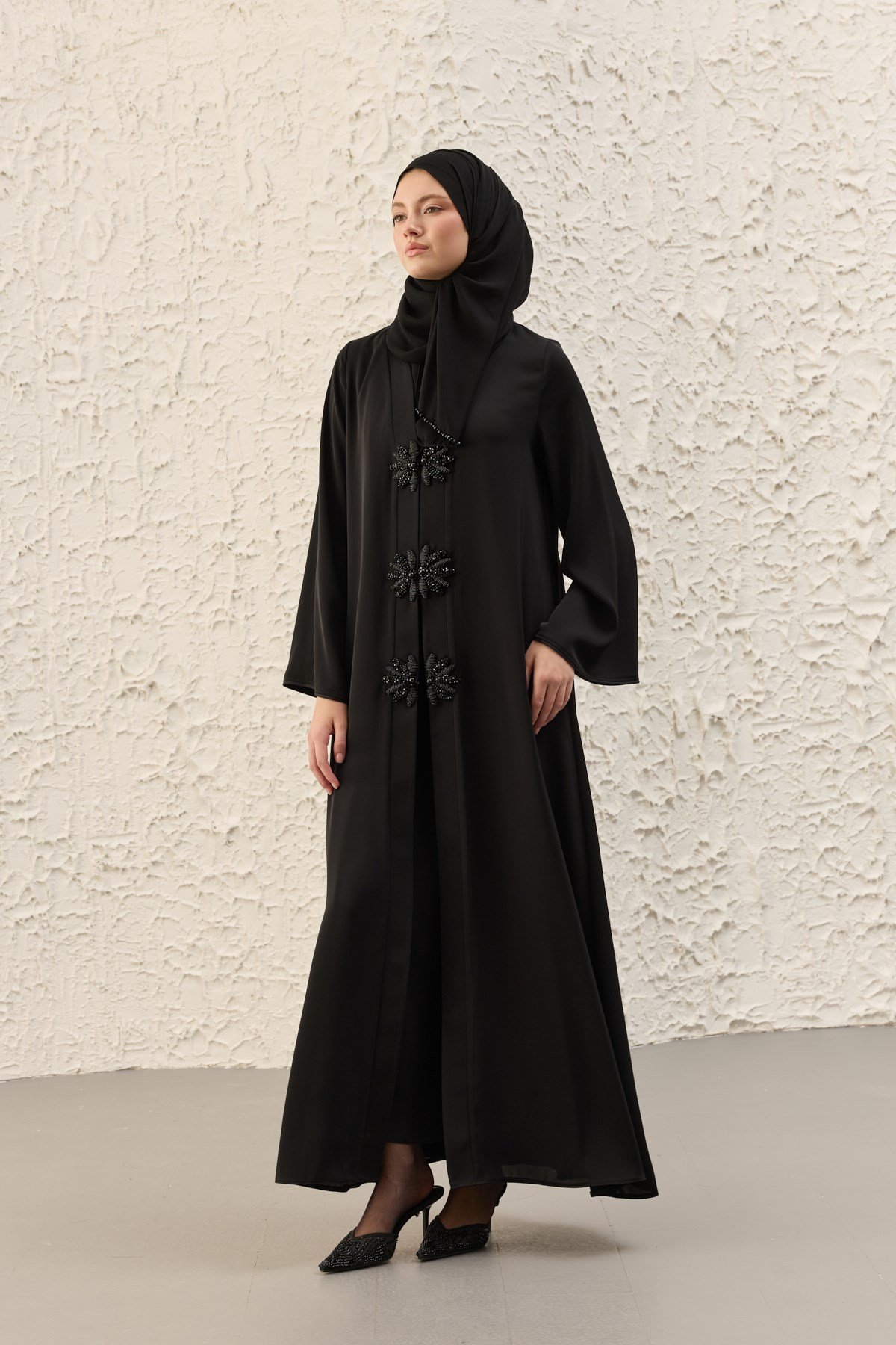 LUNA ABAYA
