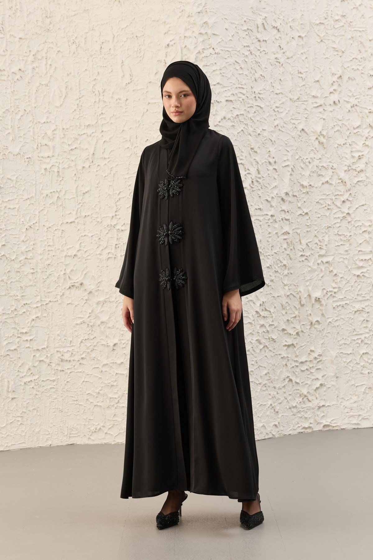 LUNA ABAYA