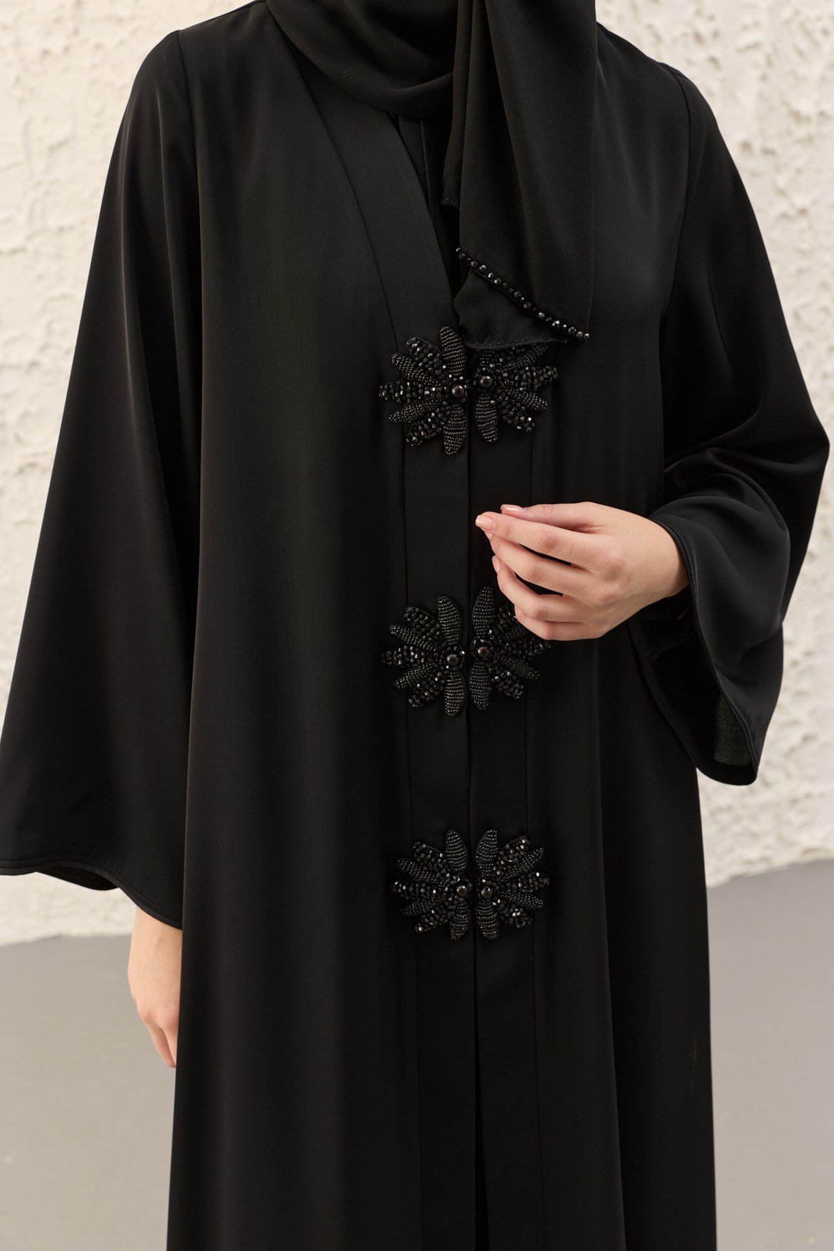 LUNA ABAYA