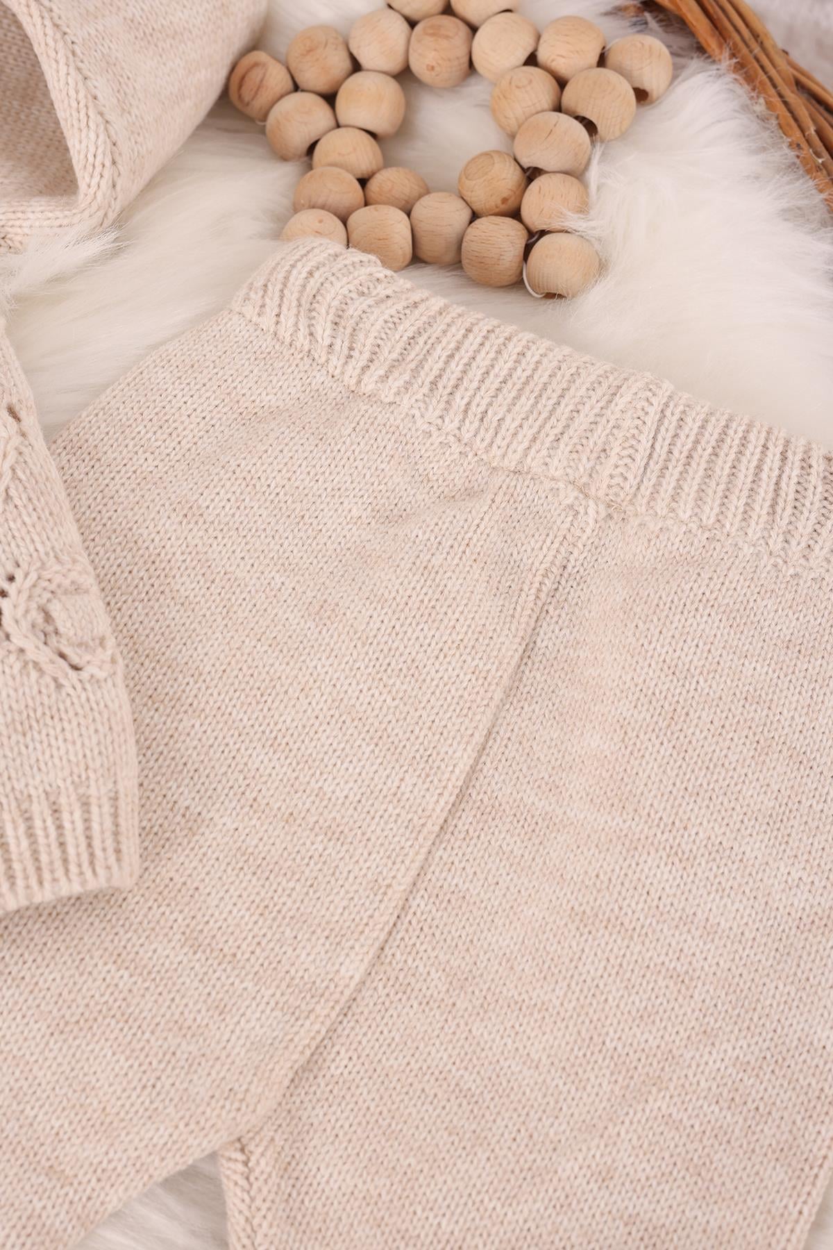 Kız Bebek TakımBej Triko Örme Bebek 3'lü Takım - Unisex Body'li Kışlık Set