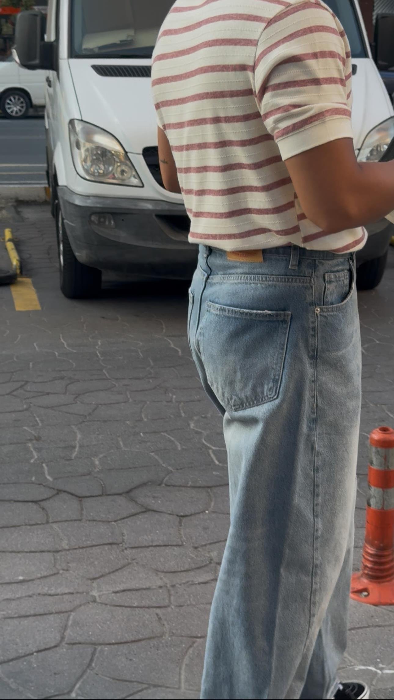 KIRMIZI ÇİZGİLİ POLO YAKA TRİKO
