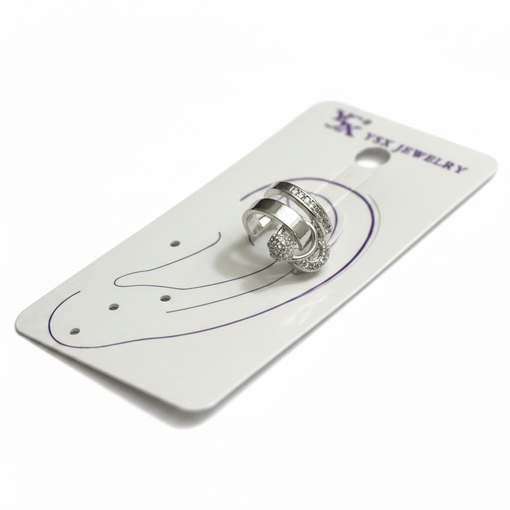 Earcuff Sıkıştırmalı Çelik Kıkırdak Küpe Çift Sıra Bantlı Halka Detaylı Zirkon Taşlı Gümüş Renk         