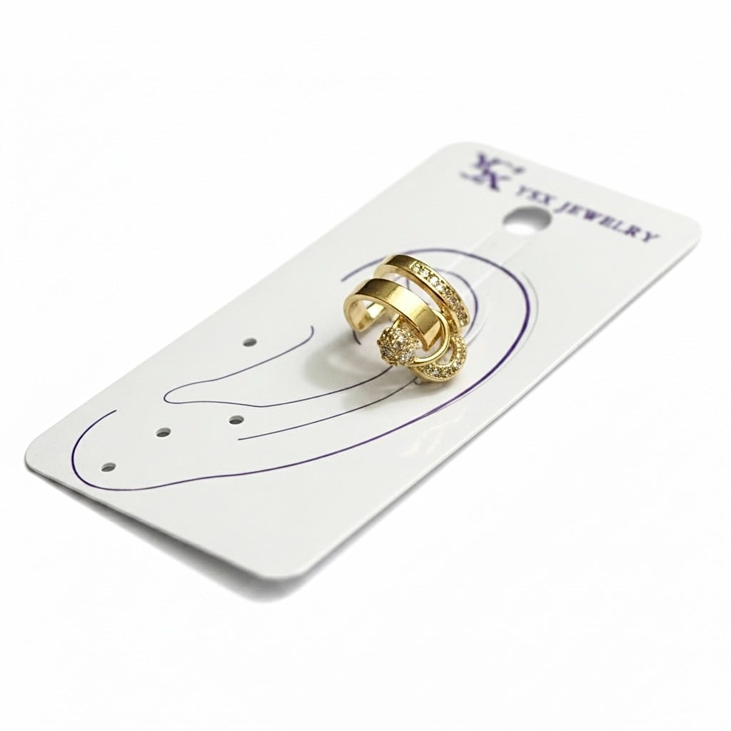 Earcuff Sıkıştırmalı Çelik Kıkırdak Küpe Çift Sıra Bantlı Halka Detaylı Zirkon Taşlı Altın  Renk         
